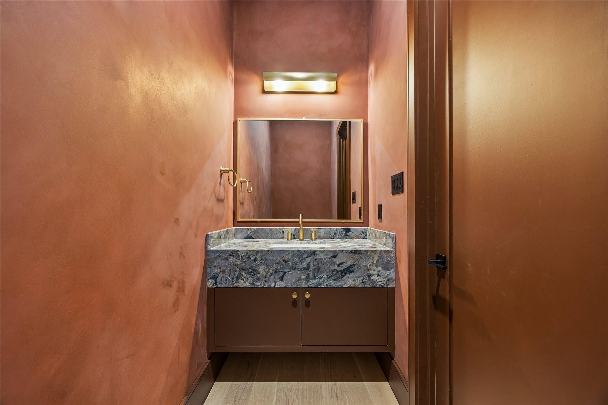 316 W 30th Street