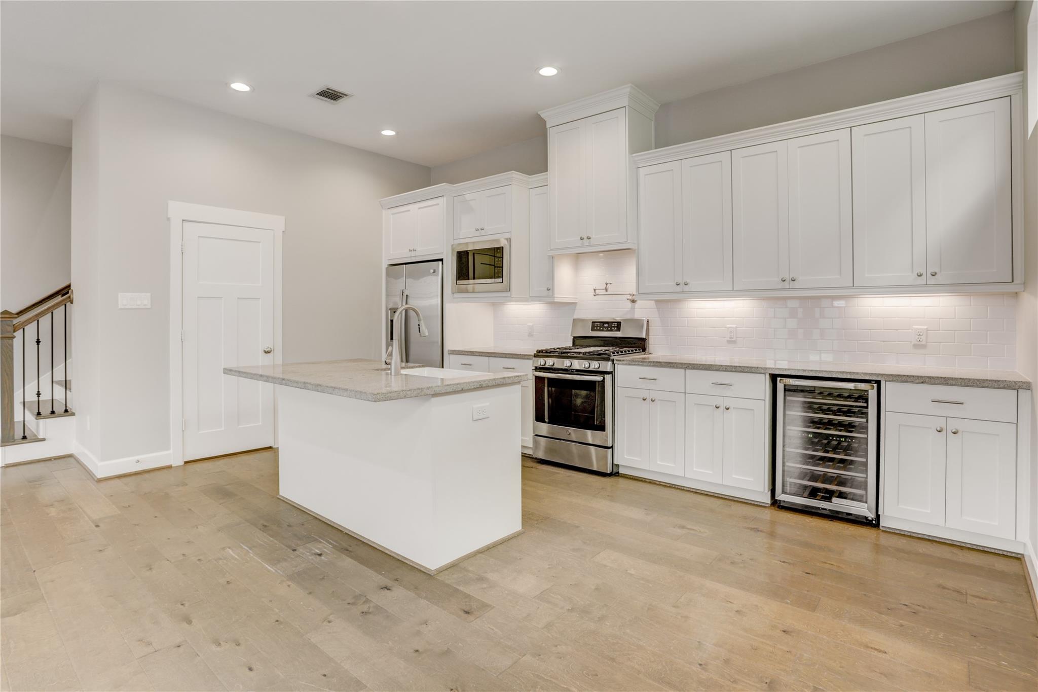 5905 Petty Street # B, Houston Unit: B