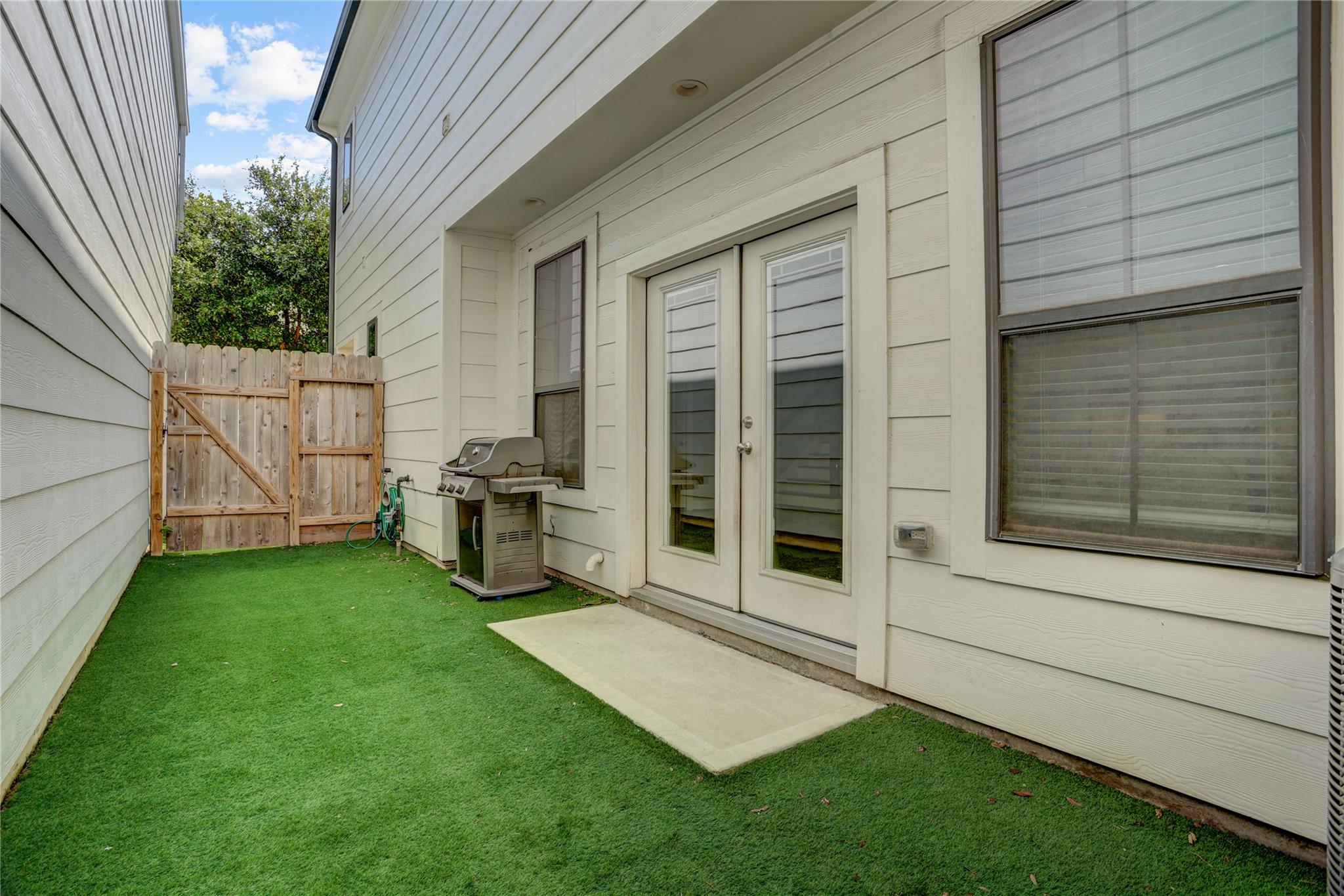 5905 Petty Street # B, Houston Unit: B