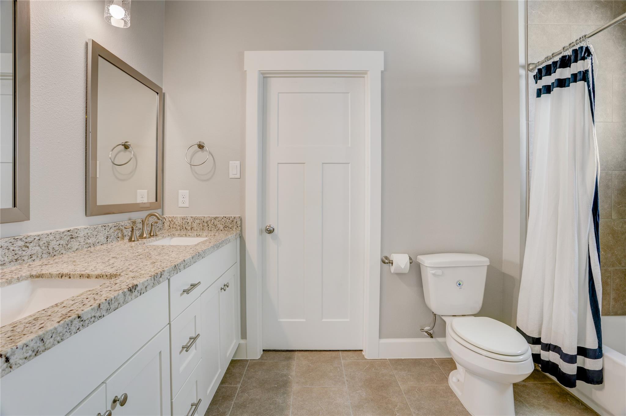 5905 Petty Street # B, Houston Unit: B