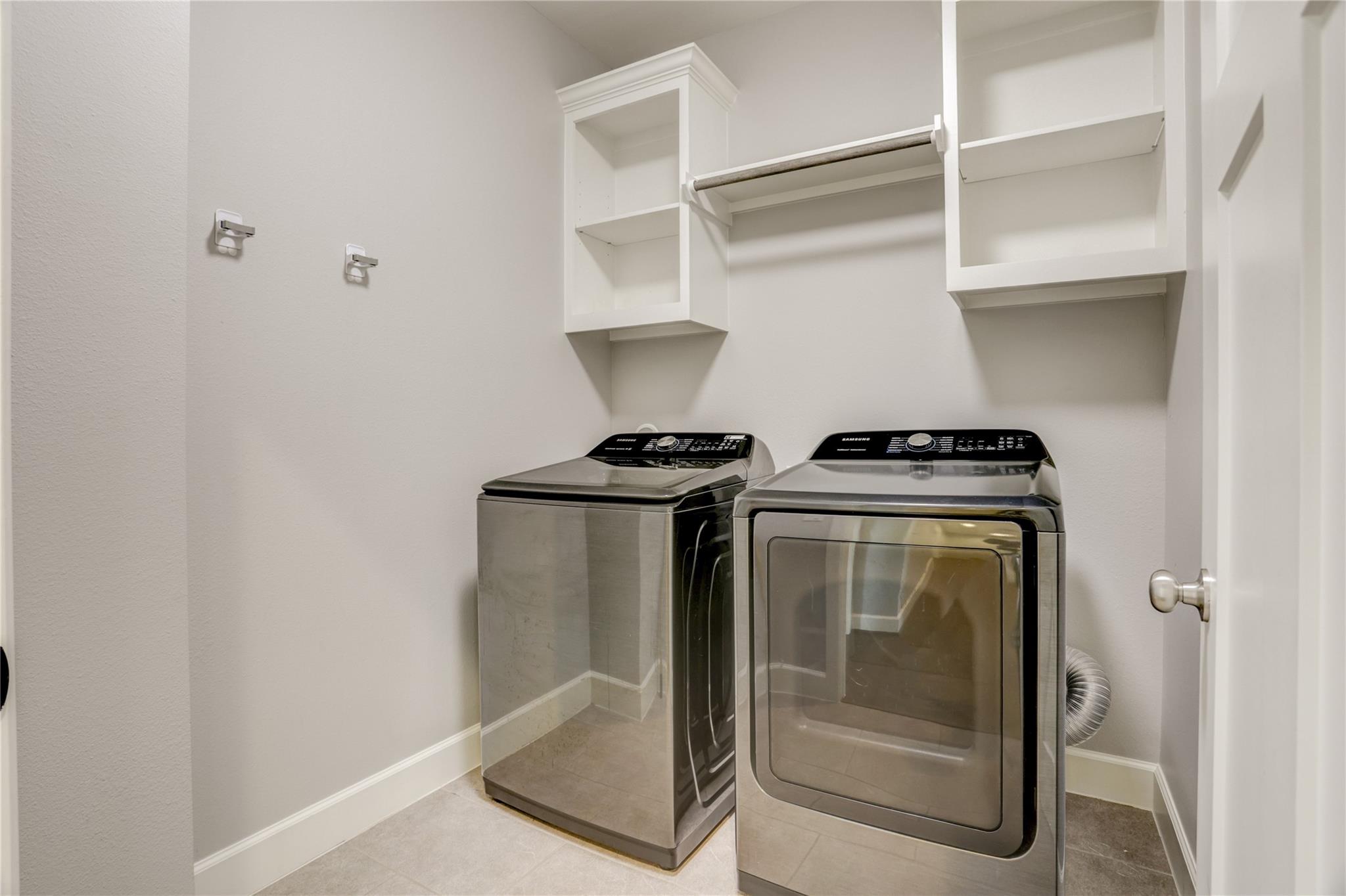 5905 Petty Street # B, Houston Unit: B