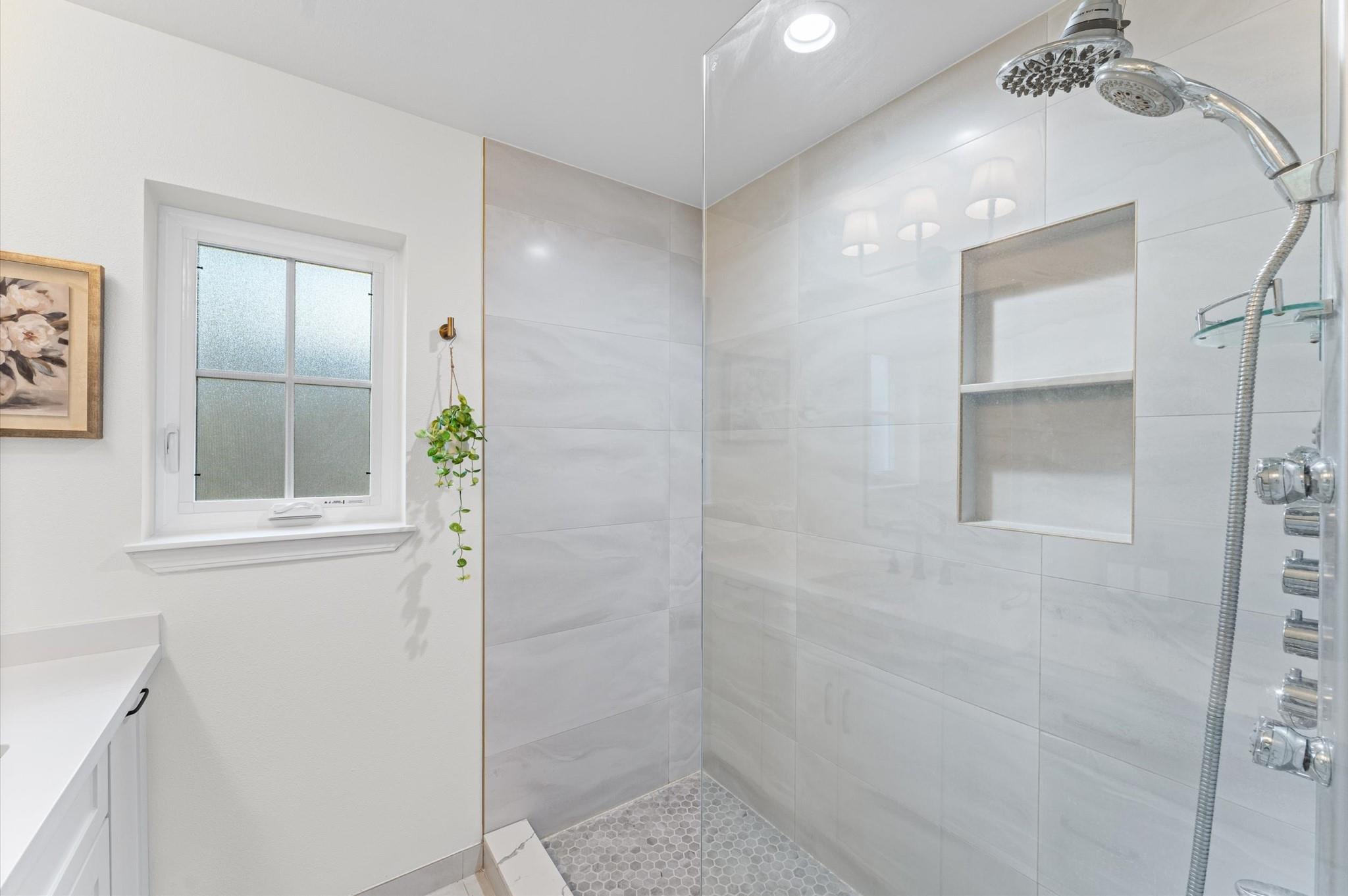 1607 Crystal Hills Drive