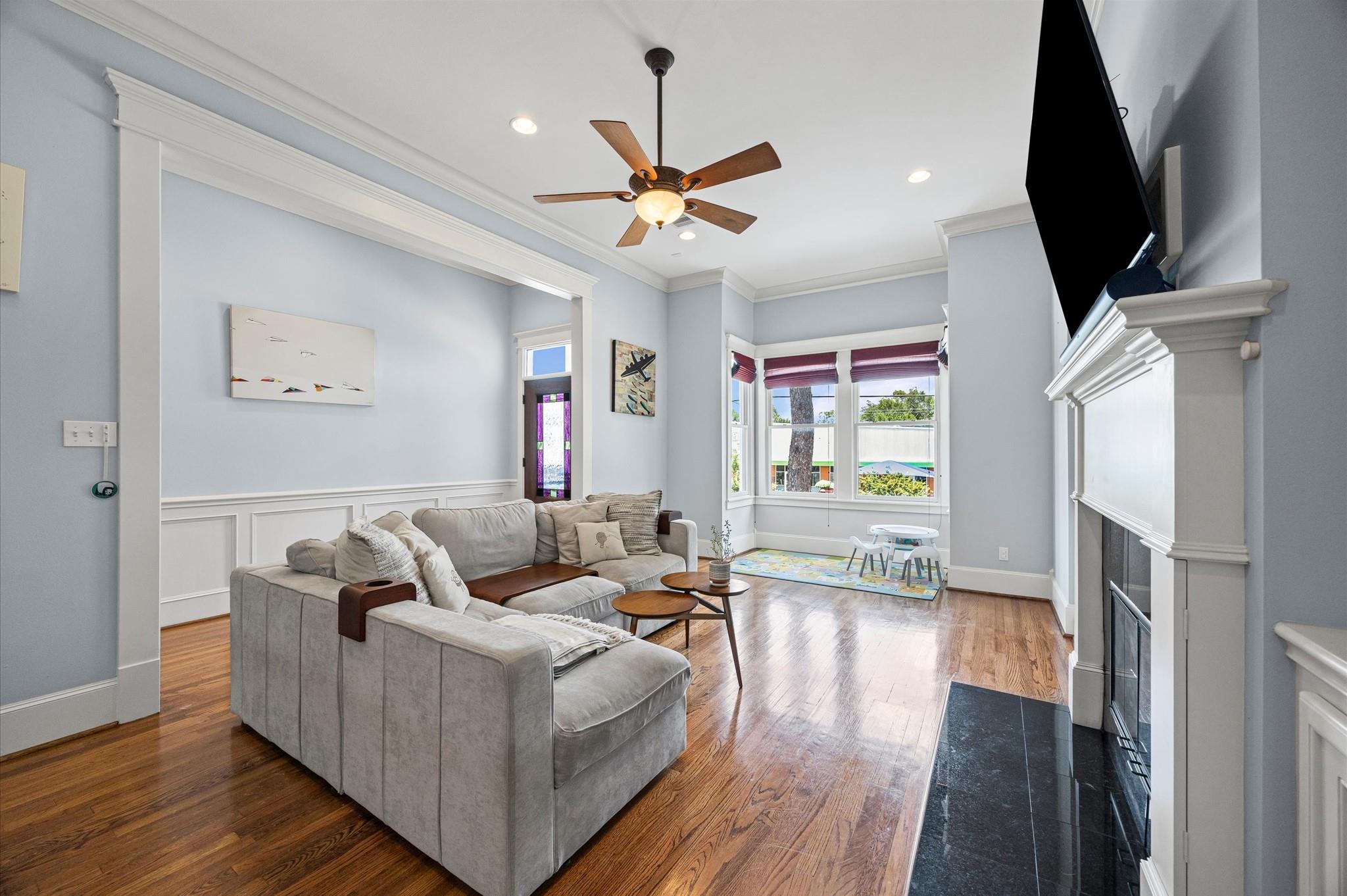 816 W 23rd Street
