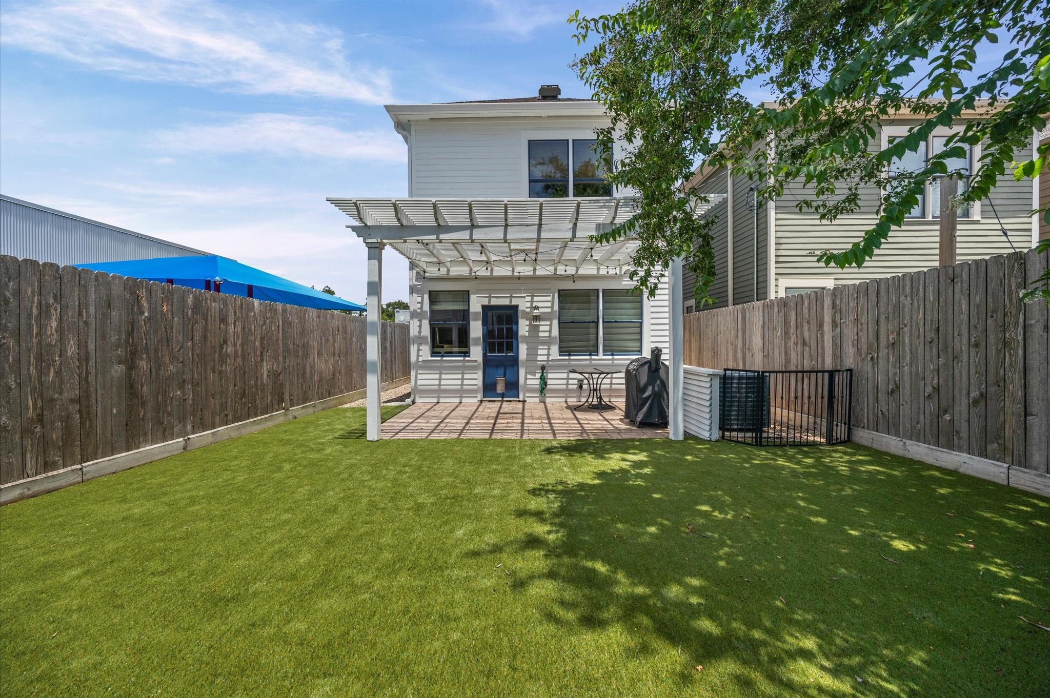 816 W 23rd Street