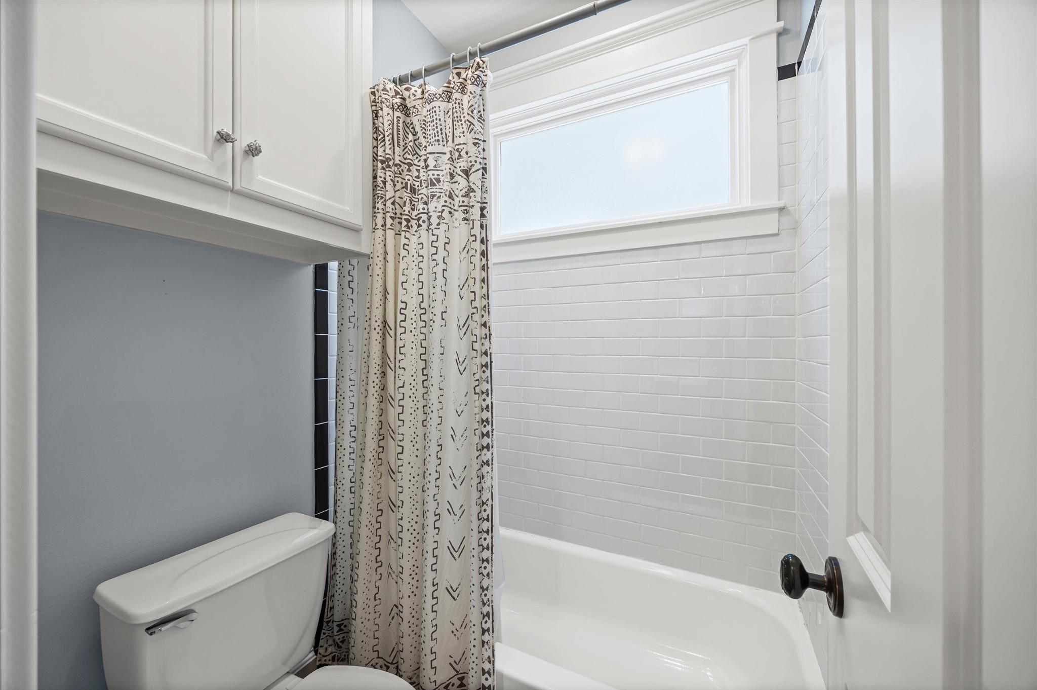 816 W 23rd Street