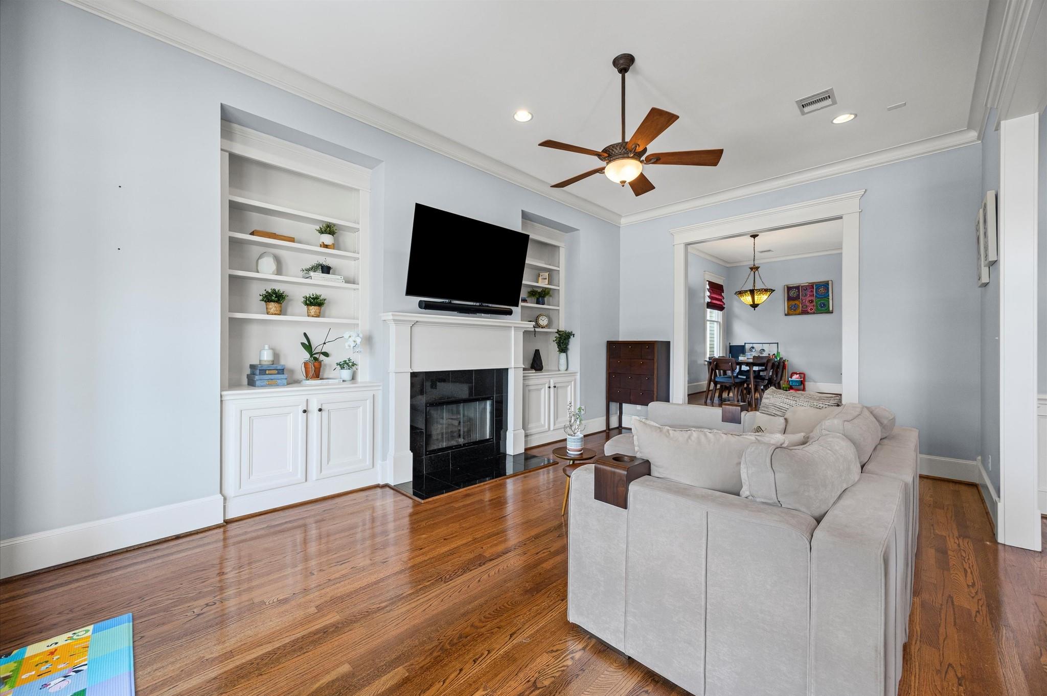 816 W 23rd Street
