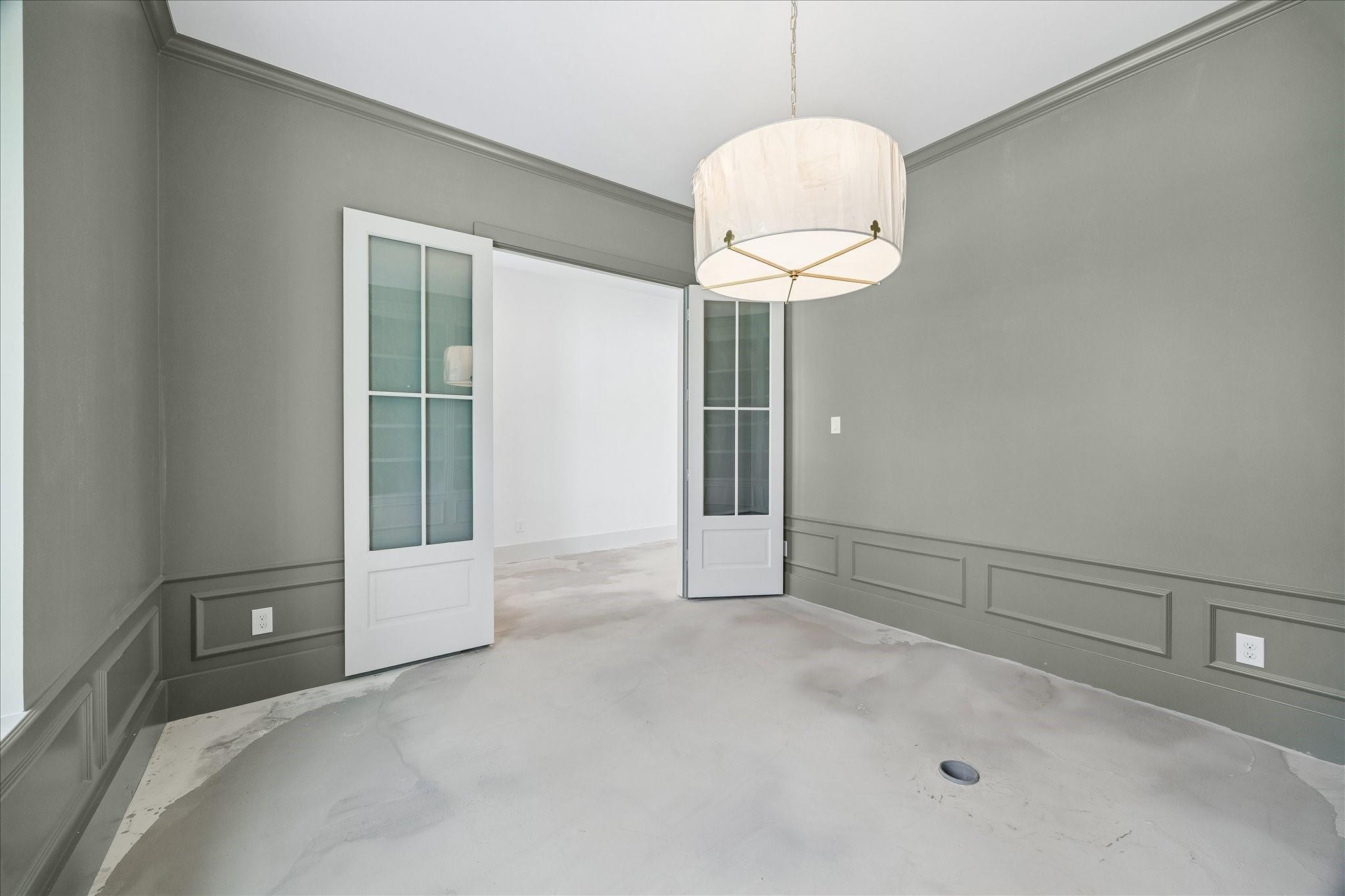 1614 Woodcrest Drive