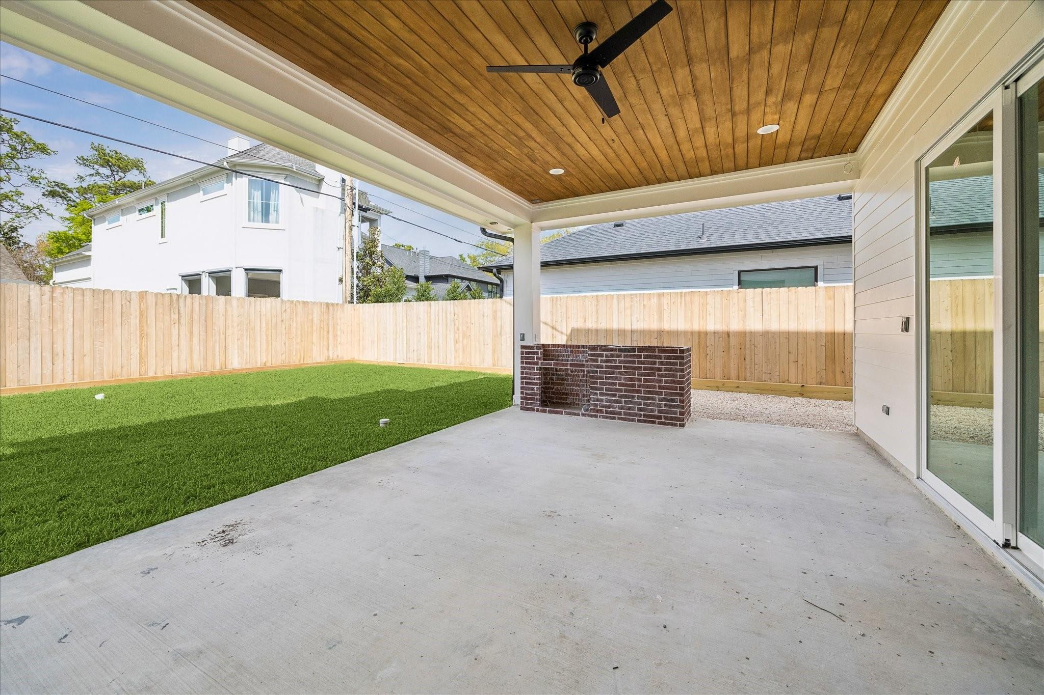 1614 Woodcrest Drive