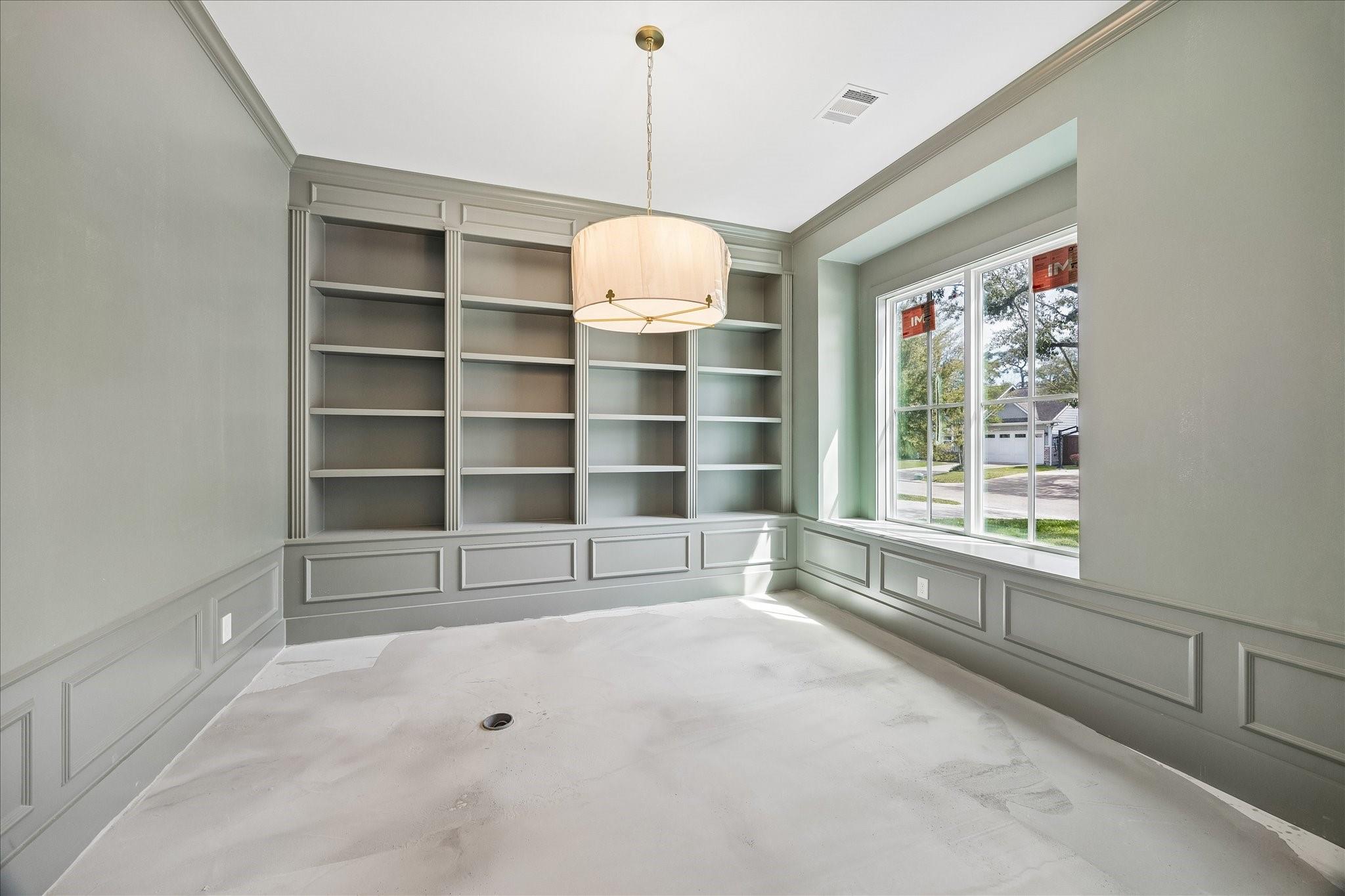 1614 Woodcrest Drive