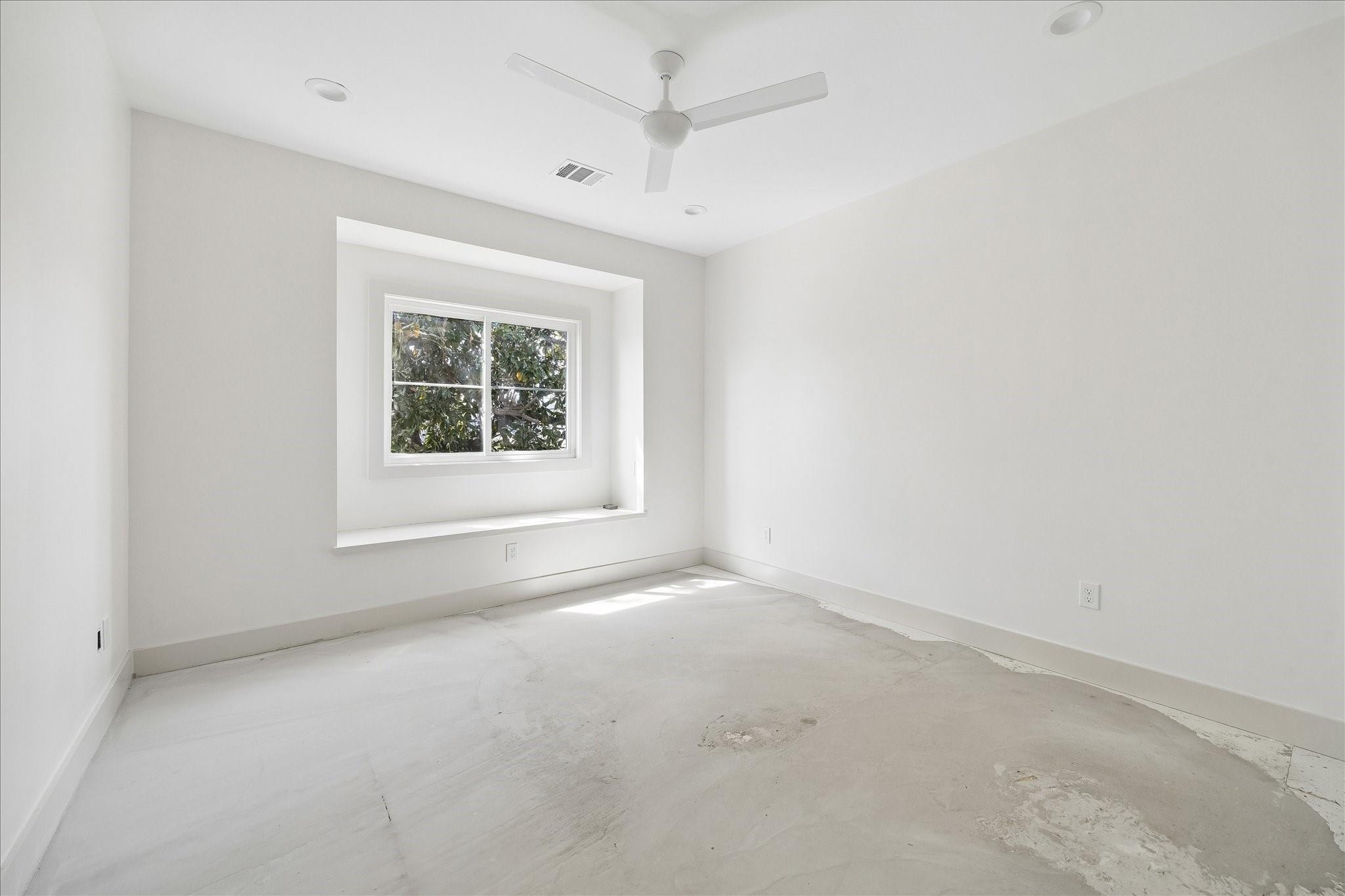 1614 Woodcrest Drive