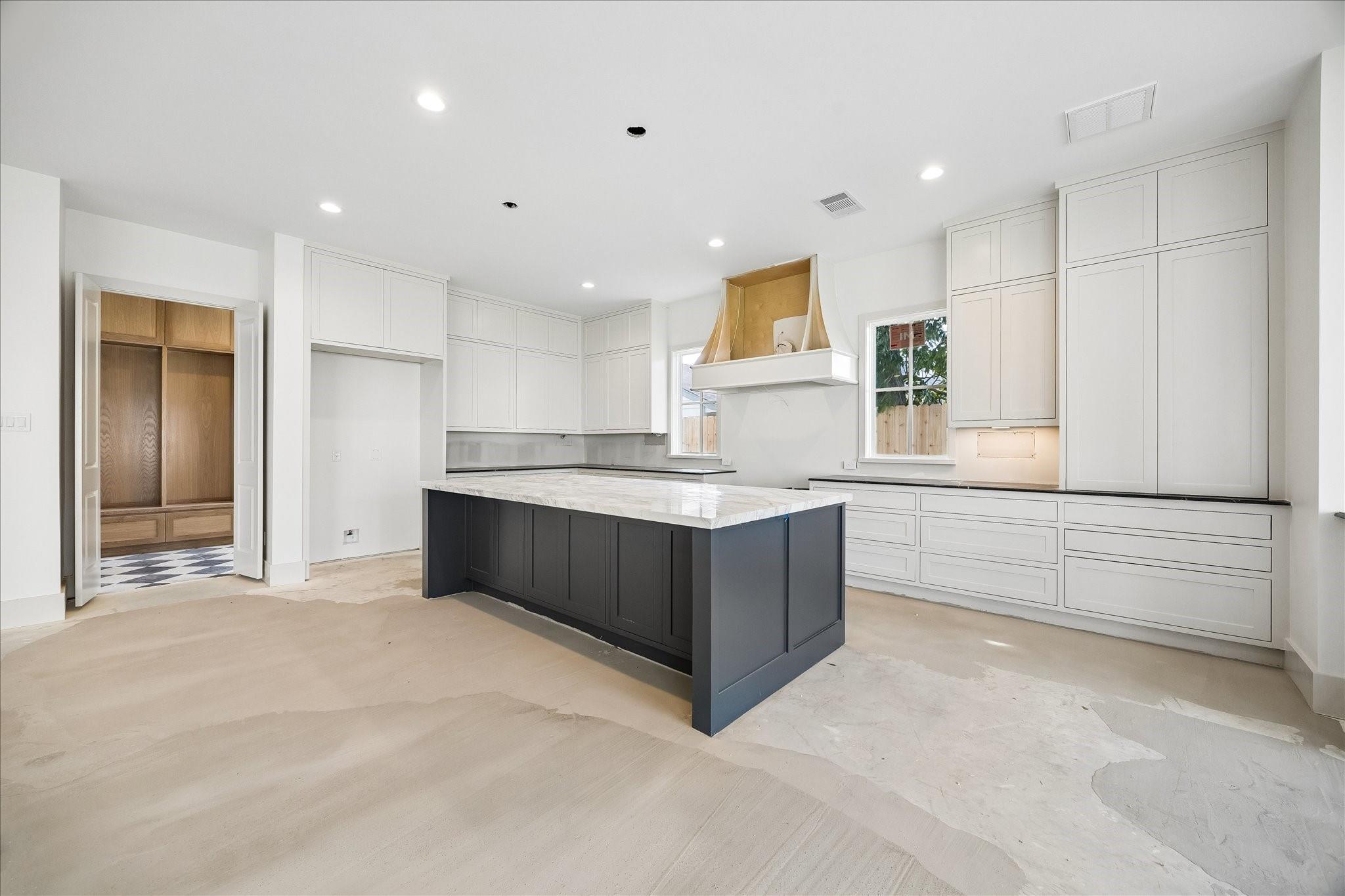 1614 Woodcrest Drive