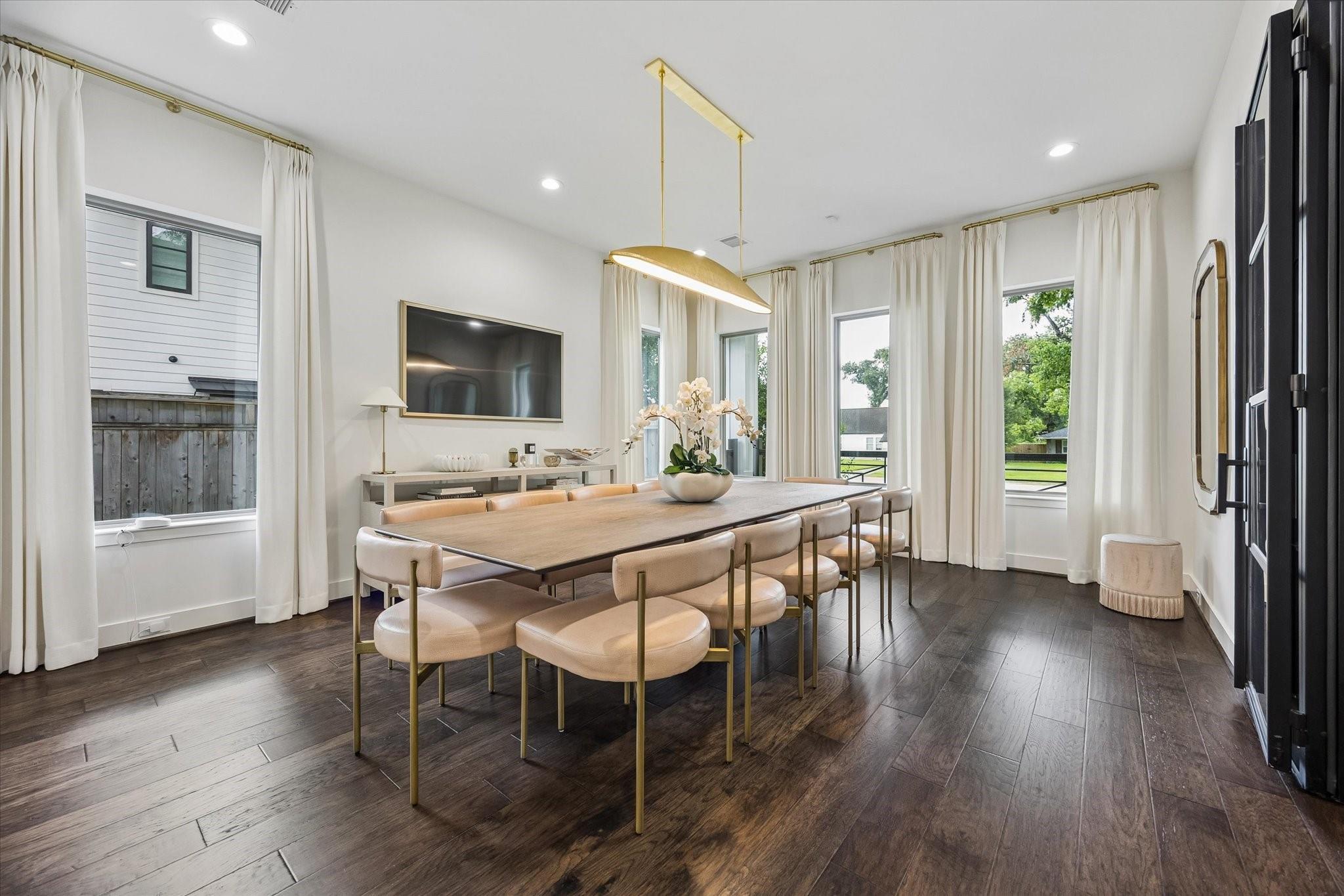 802 W 30th Street