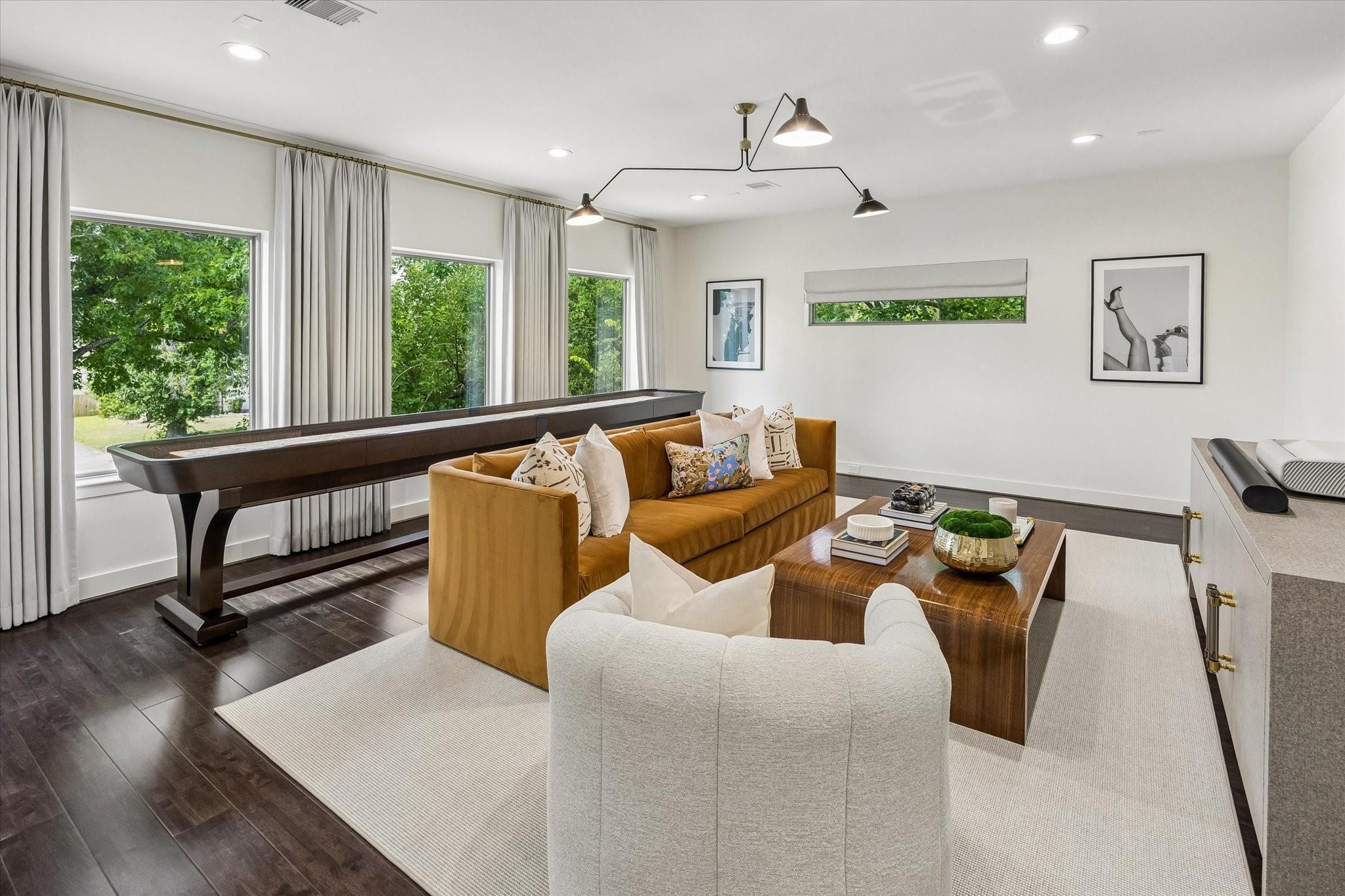 802 W 30th Street