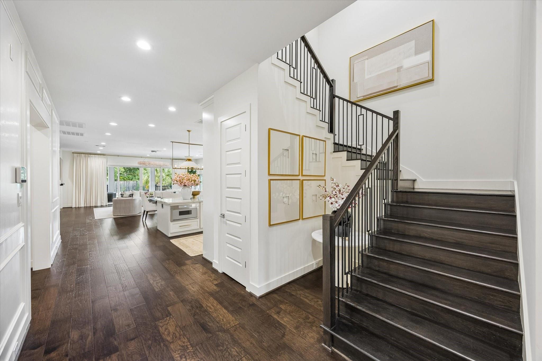 802 W 30th Street