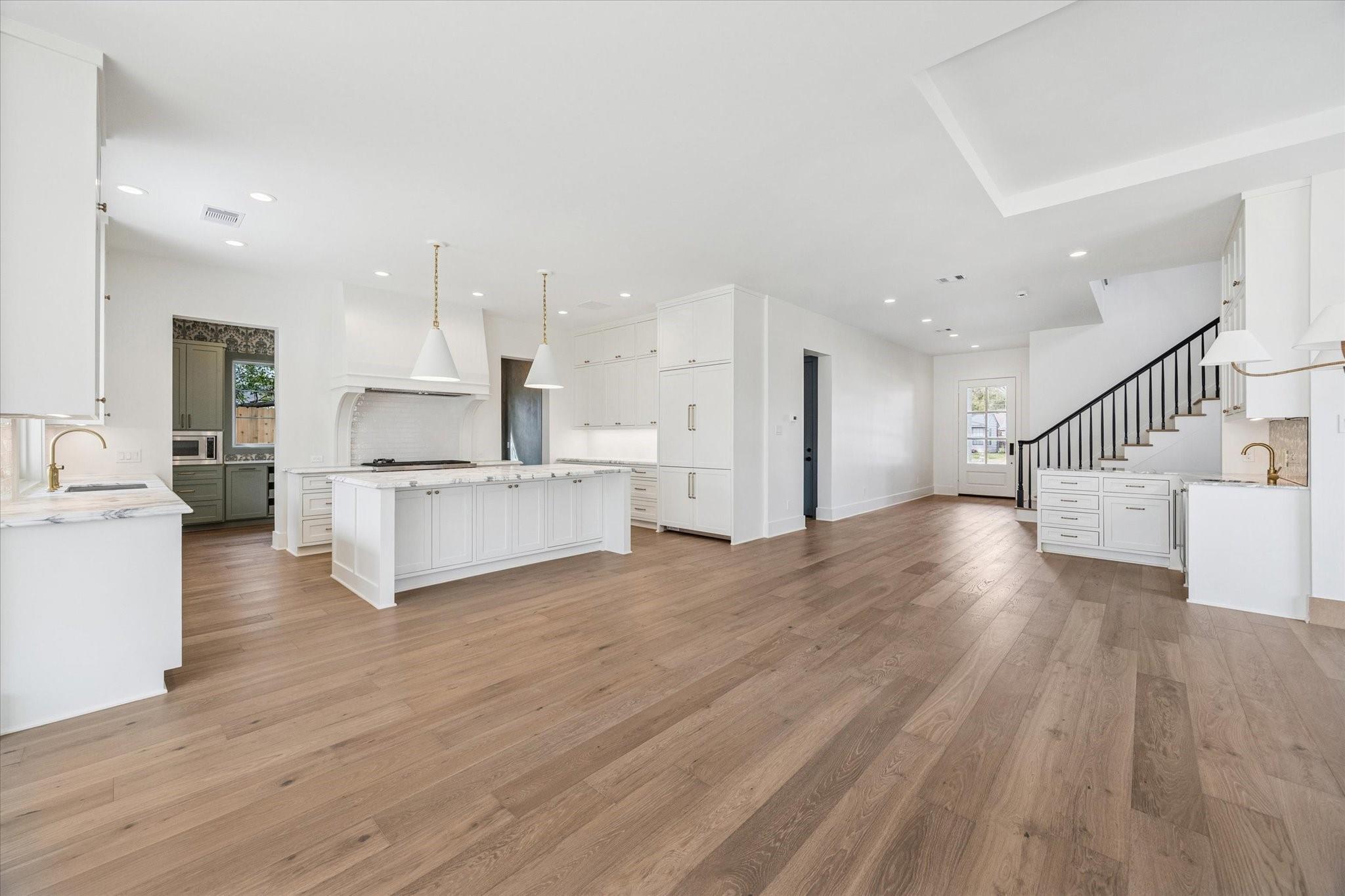 1243 Candlelight Lane