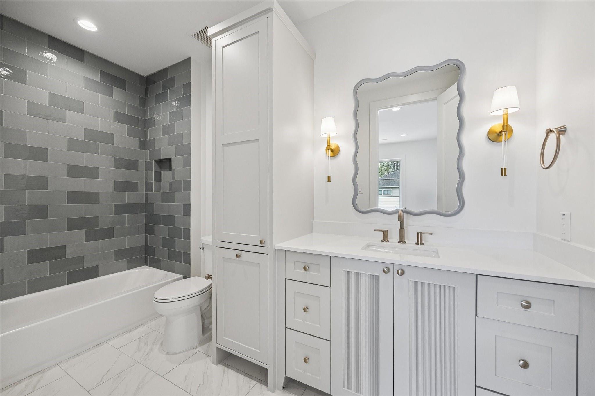 1243 Candlelight Lane