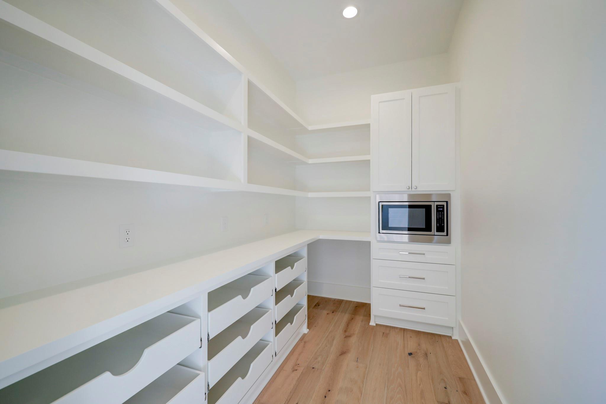 1046 Gardenia Drive