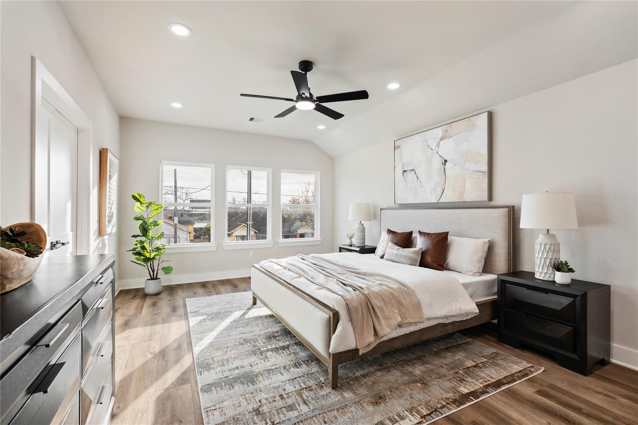 4605 Brady Street # B Unit: A-B