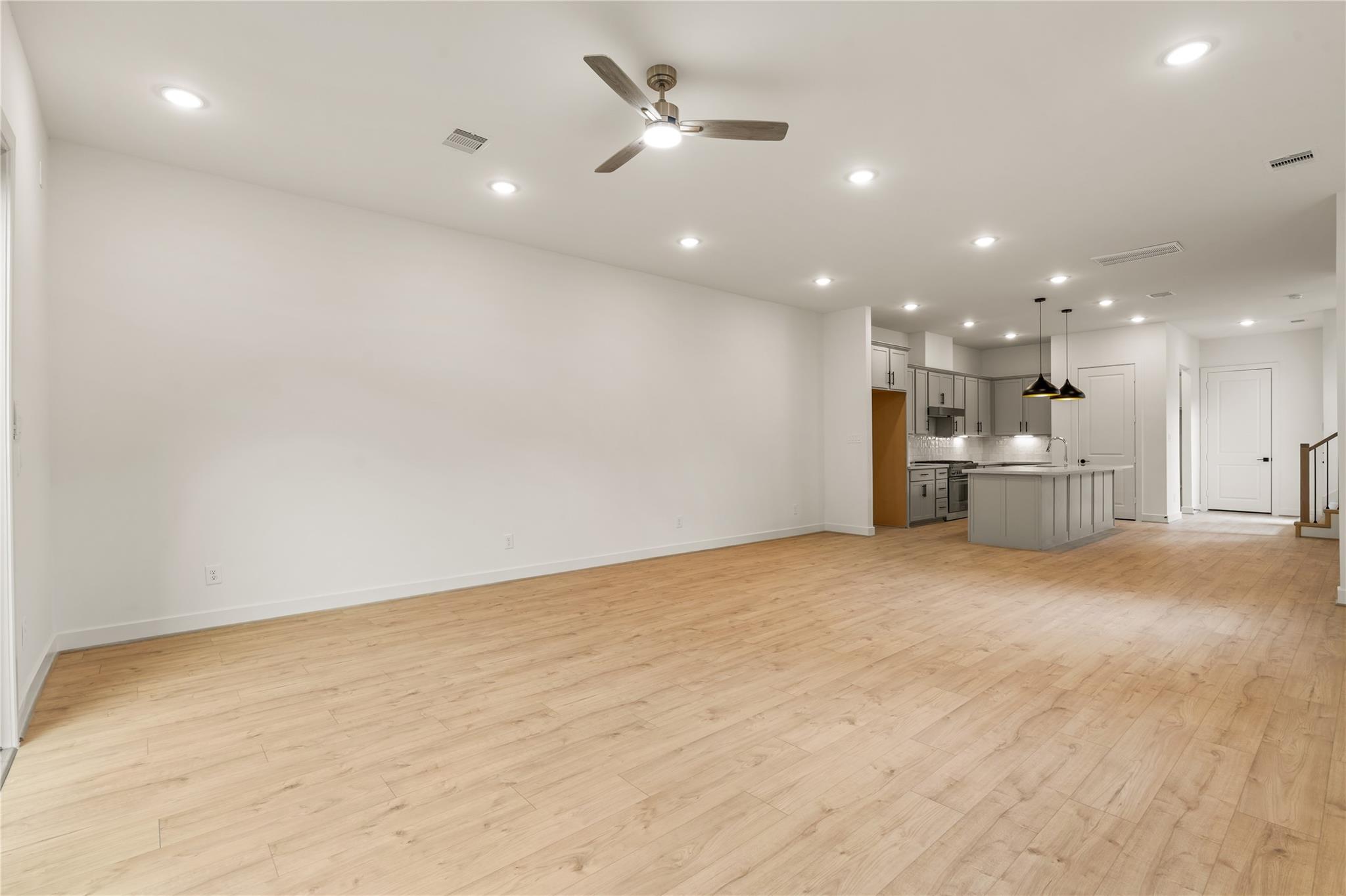 5016 Schuler Street