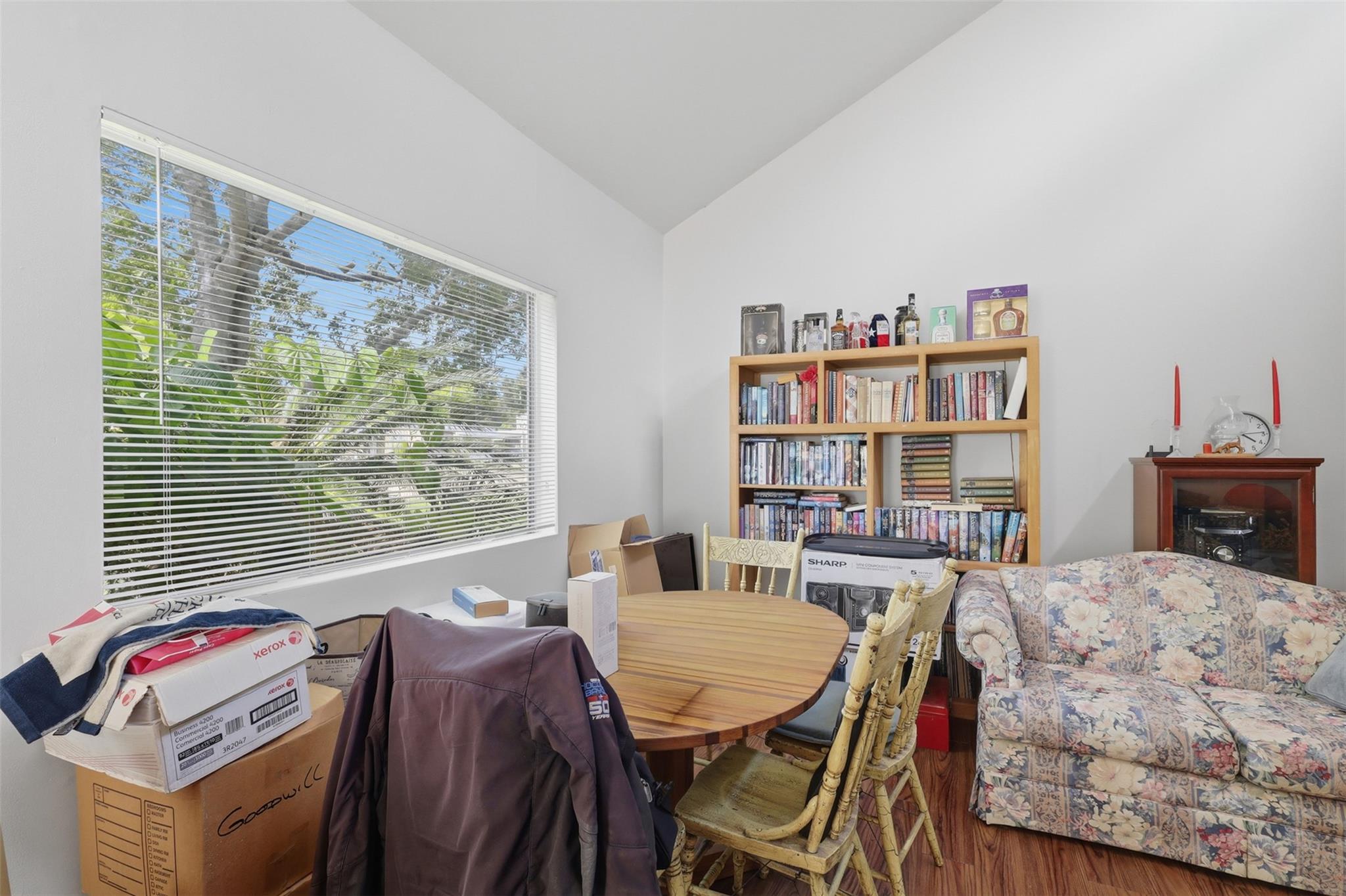 1621 & 1623 W Adoue Street