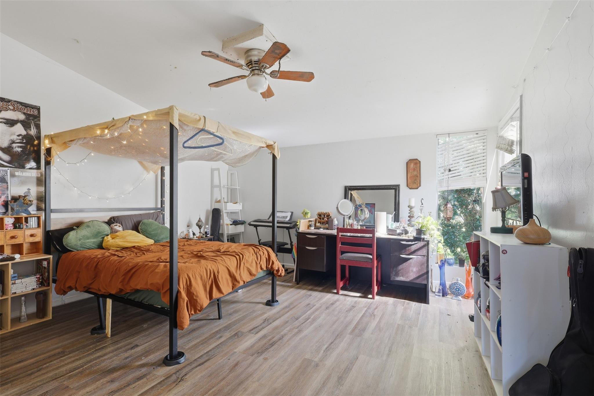 1621 & 1623 W Adoue Street
