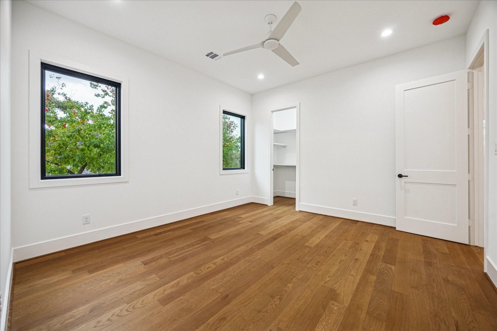 867 W 42nd Street