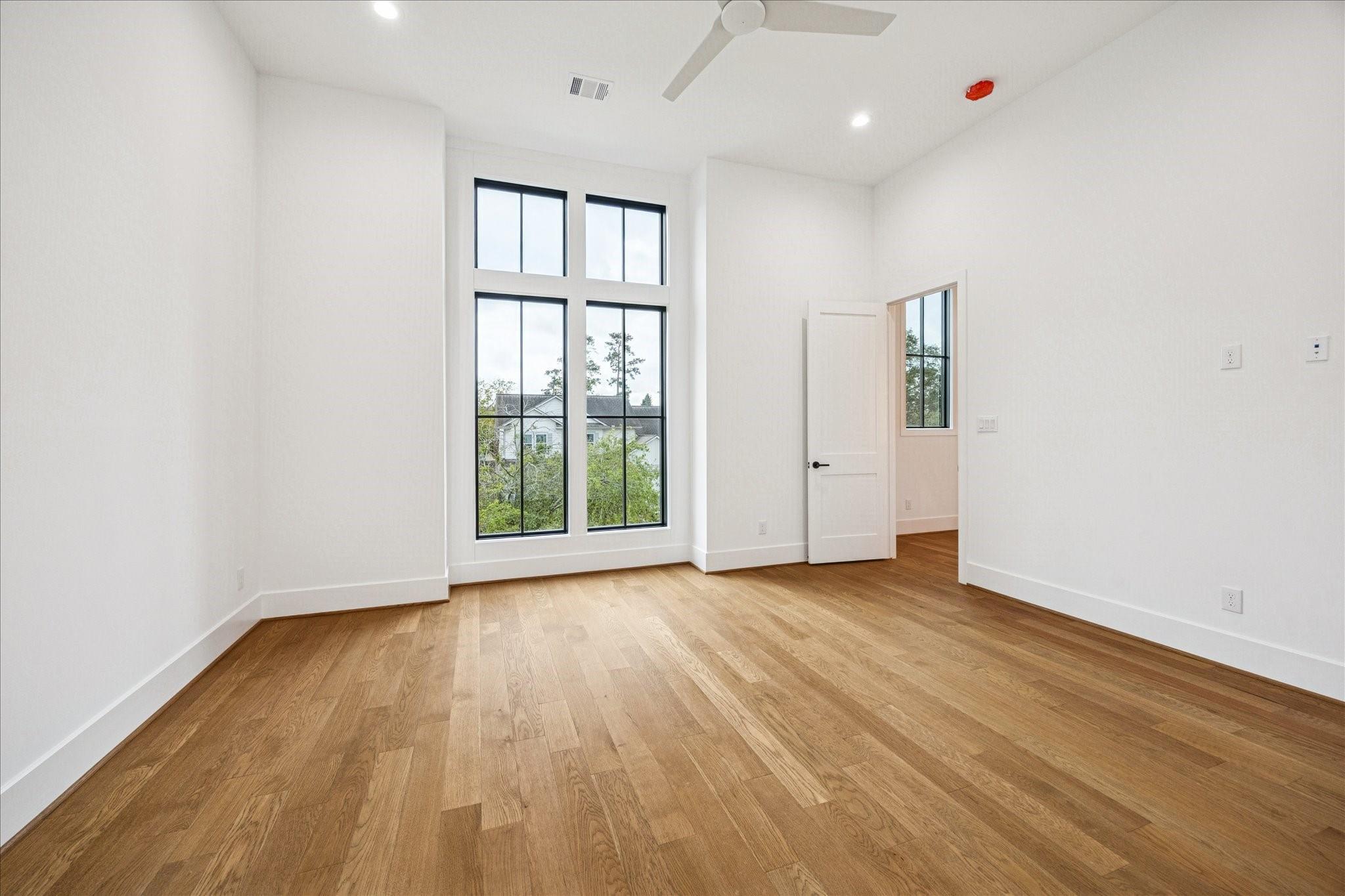 867 W 42nd Street