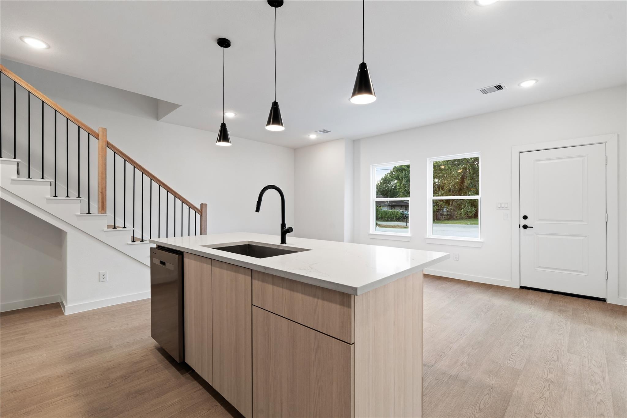 1031 North Lane