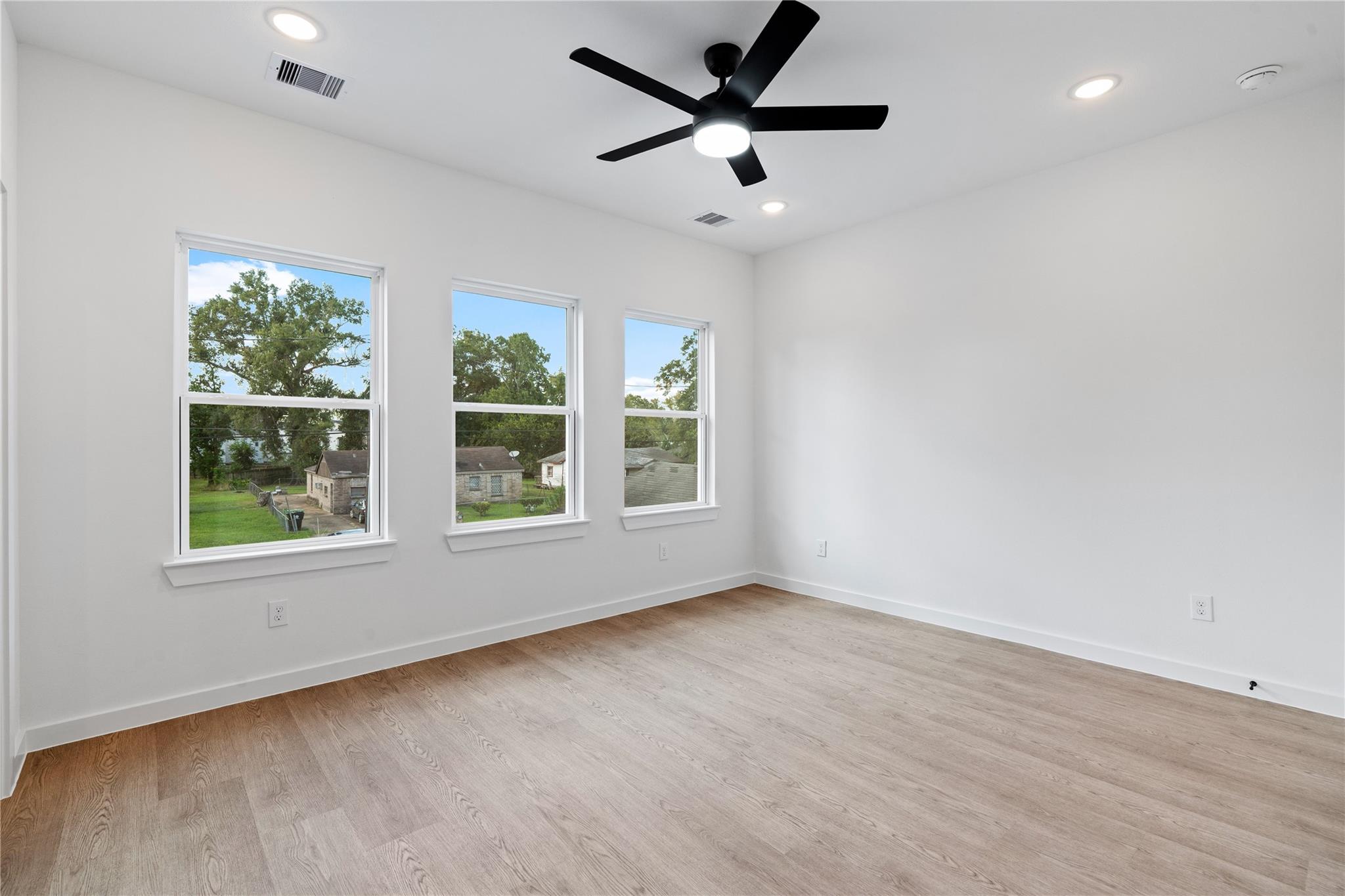 1031 North Lane