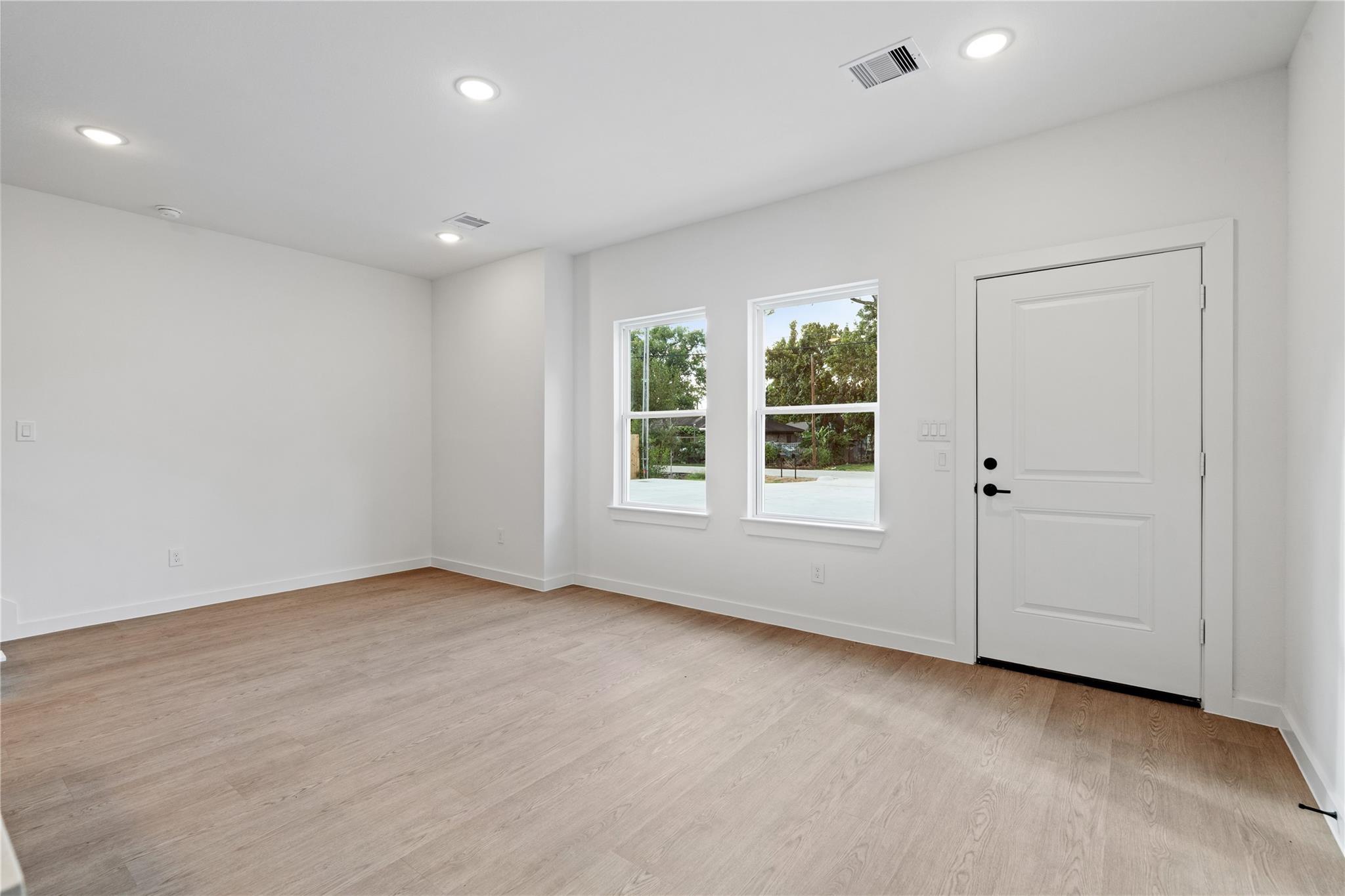 1031 North Lane