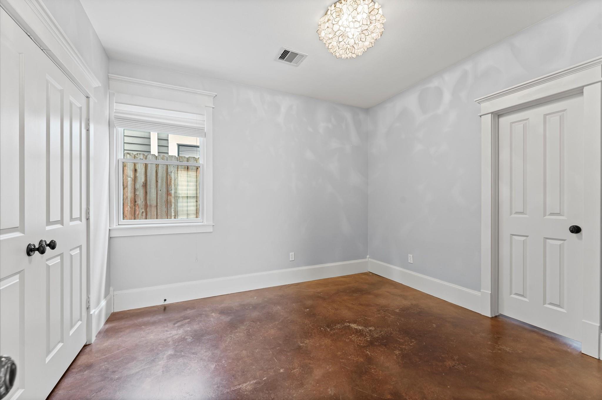 816 W 23rd Street