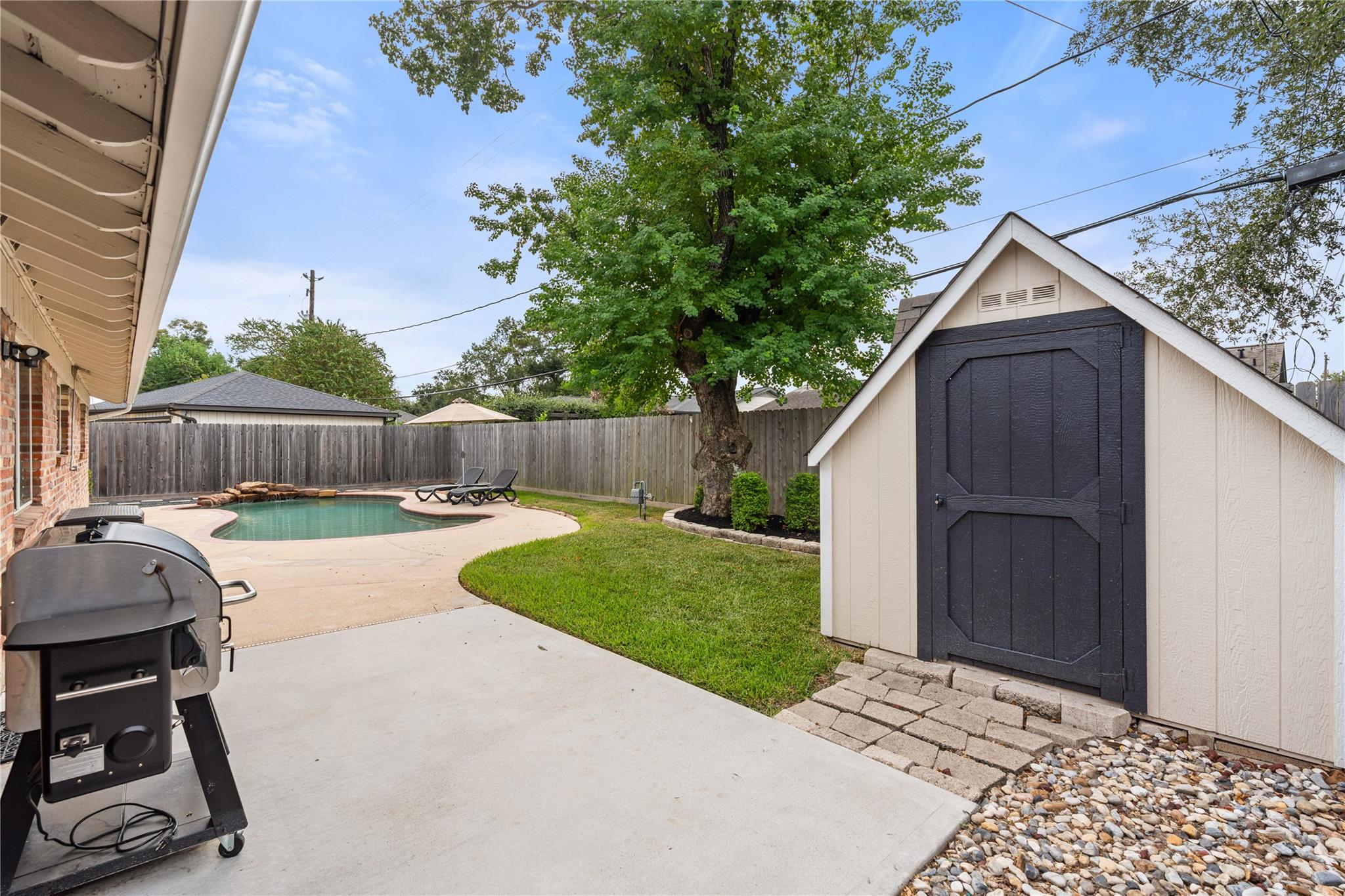 2302 Willowby Drive