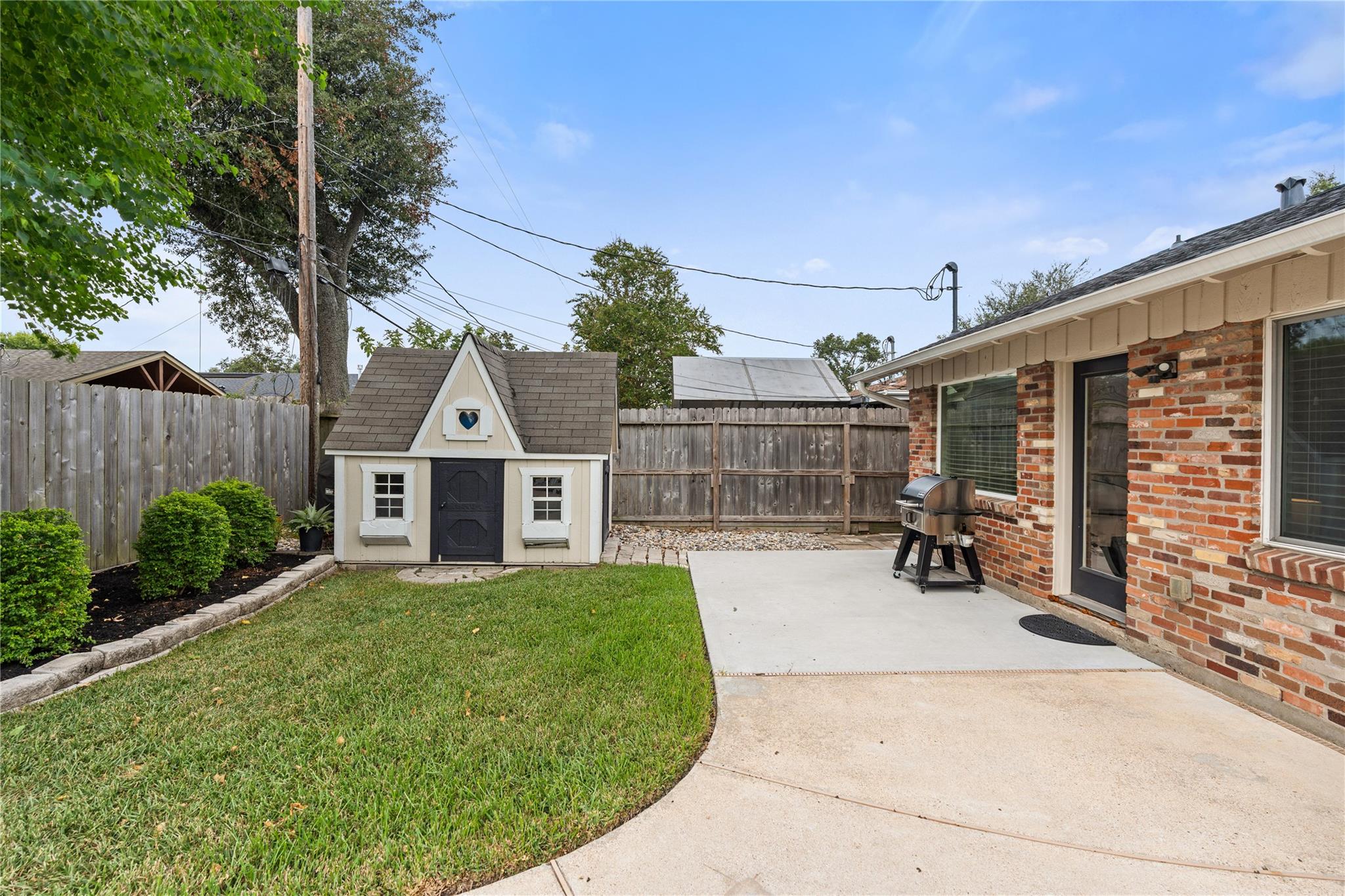 2302 Willowby Drive