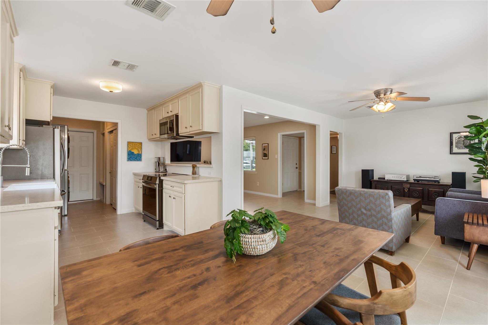 2302 Willowby Drive