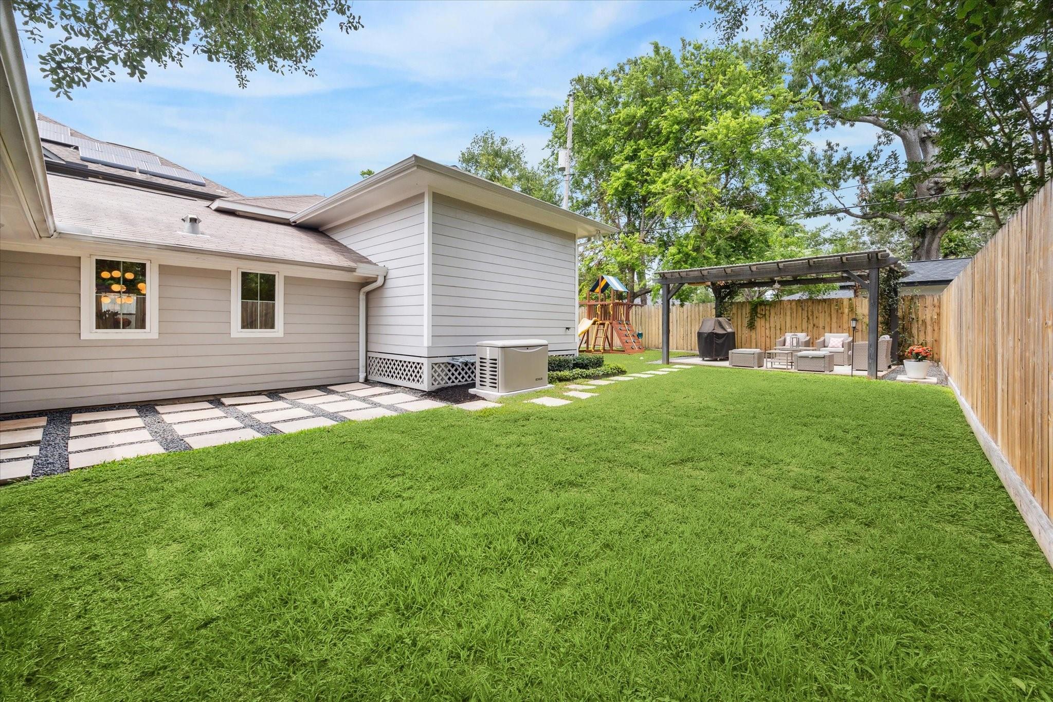 2218 Gardenia Drive