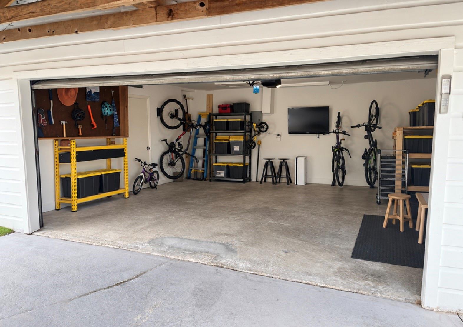 1232 Chantilly Lane