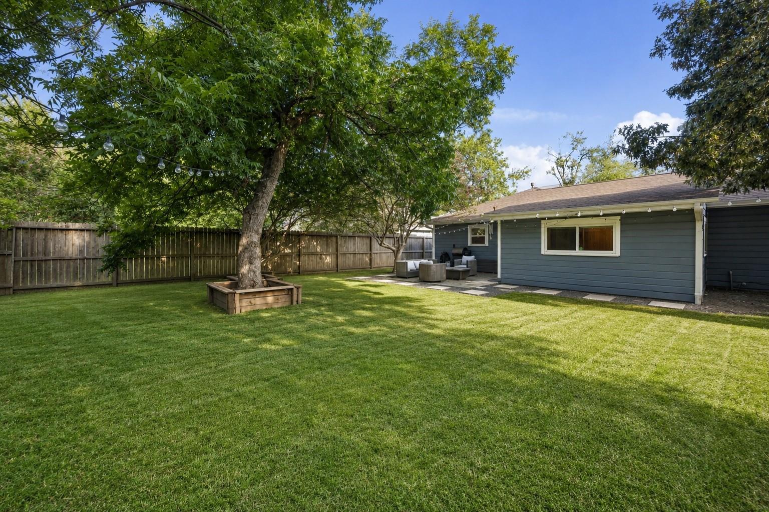 2214 Saxon Drive