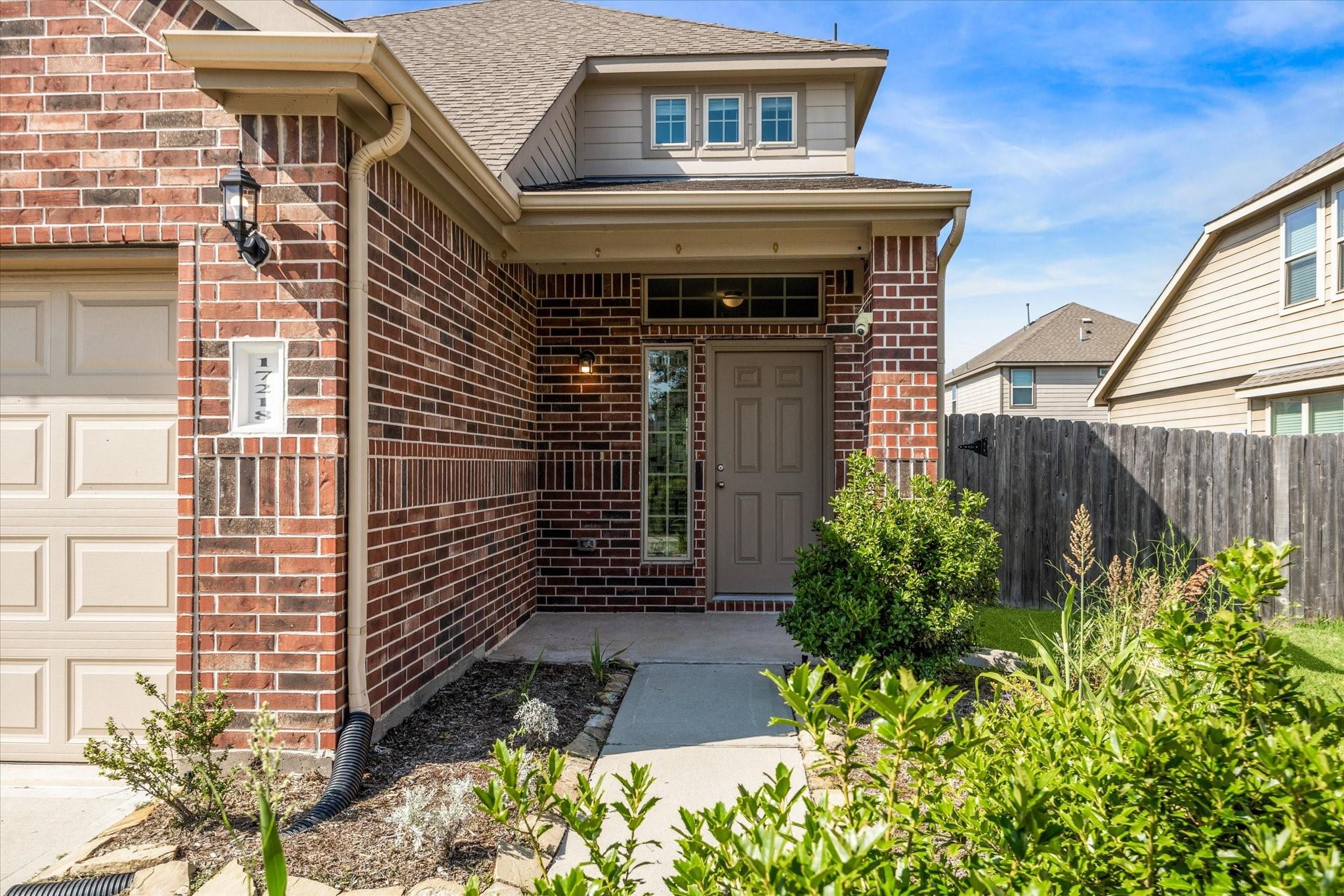 17218 Devon Dogwood Trail