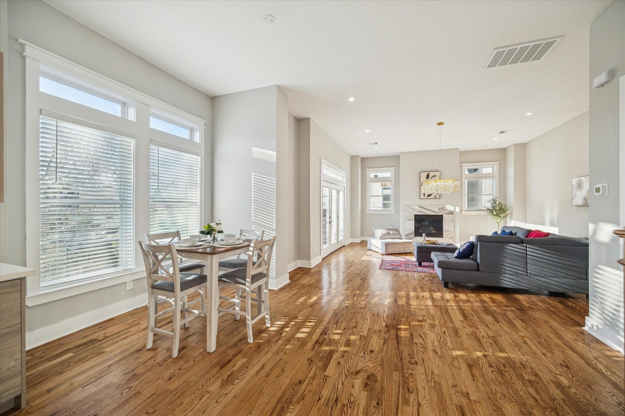 1003 E 28th Street