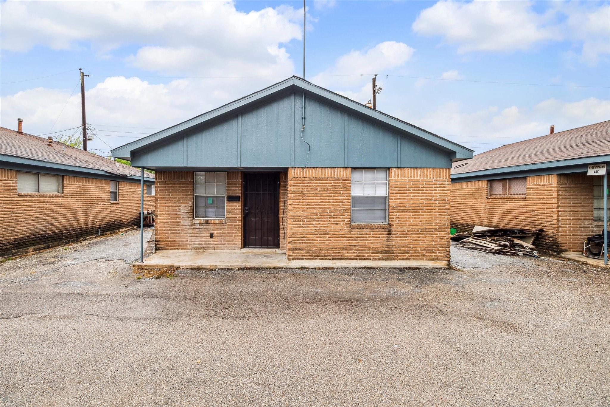 5716 Pickfair Street # 13 Unit: 1-13