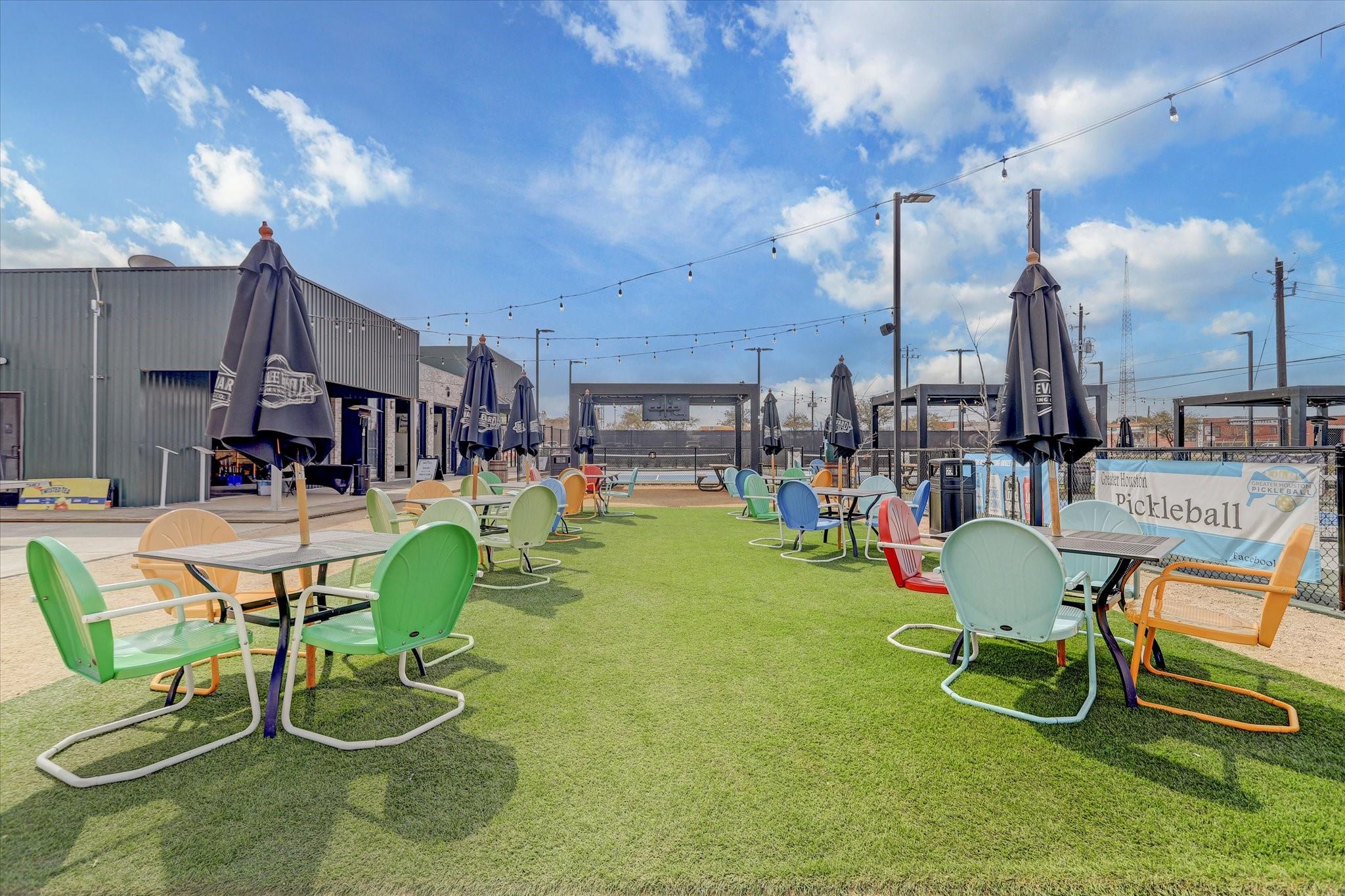 3716 Farmer Street, Houston