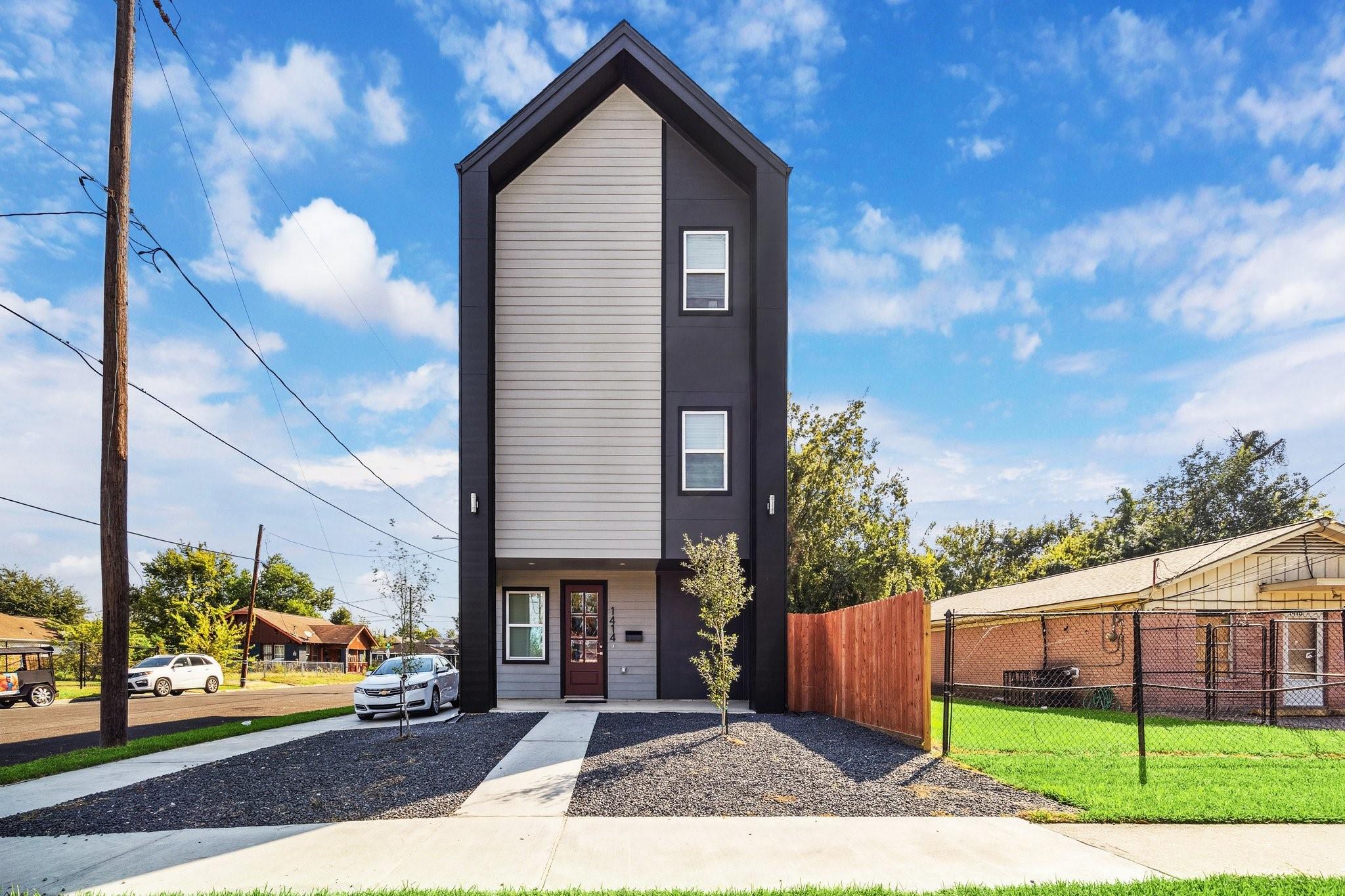 3716 Farmer Street, Houston