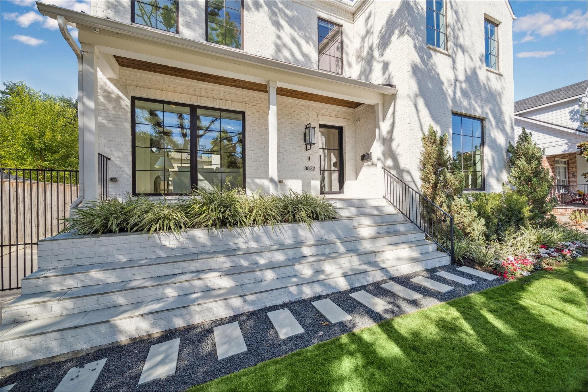 3822 Tartan Lane, Houston