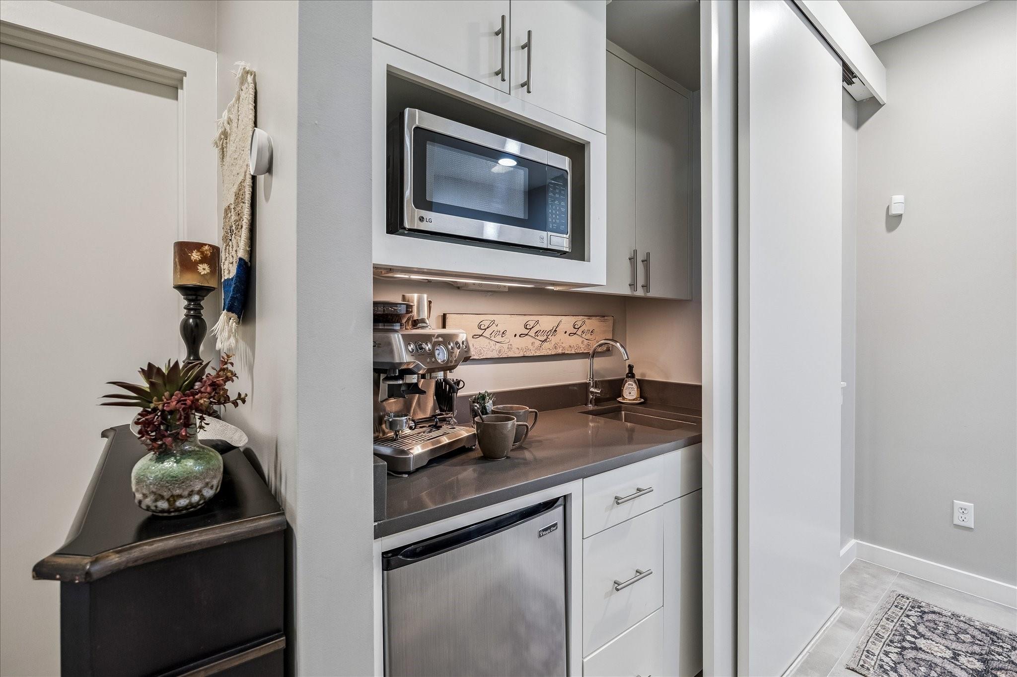 526 W 26th Street