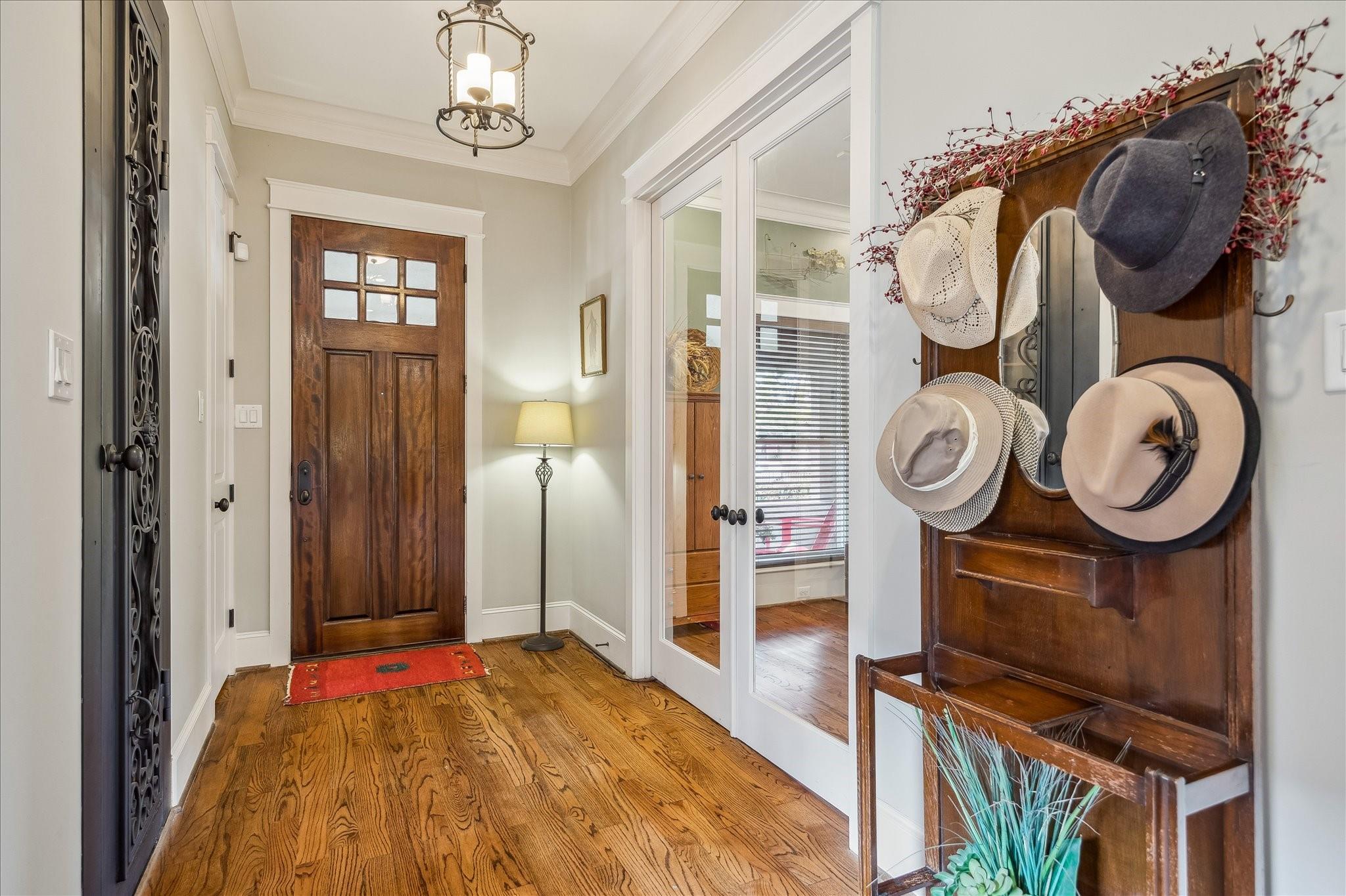 1822 Cortlandt Street