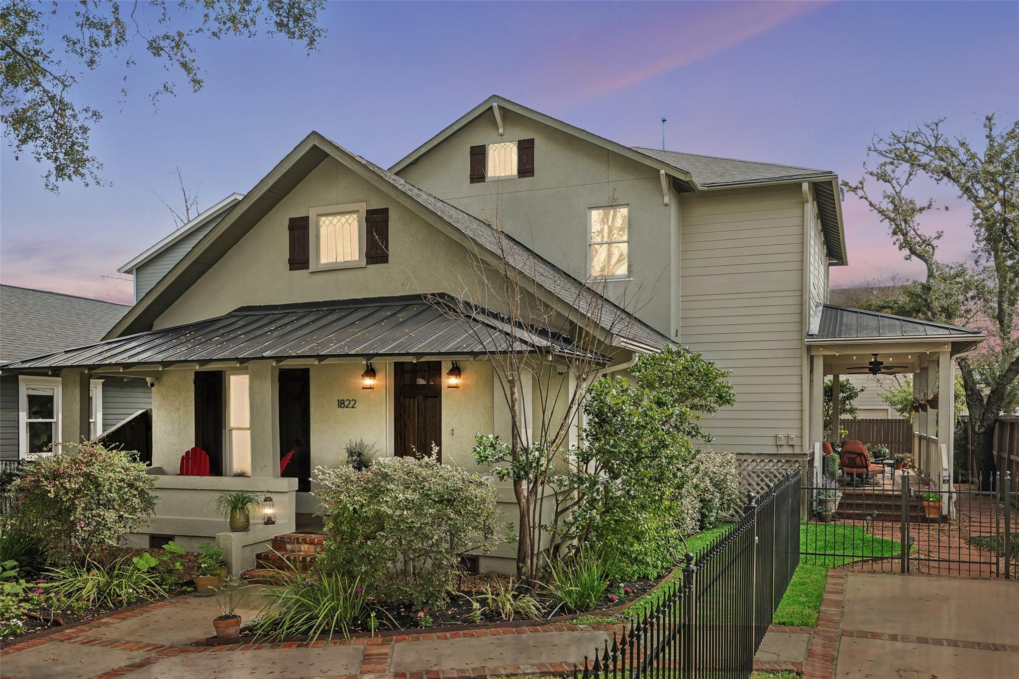 1822 Cortlandt Street