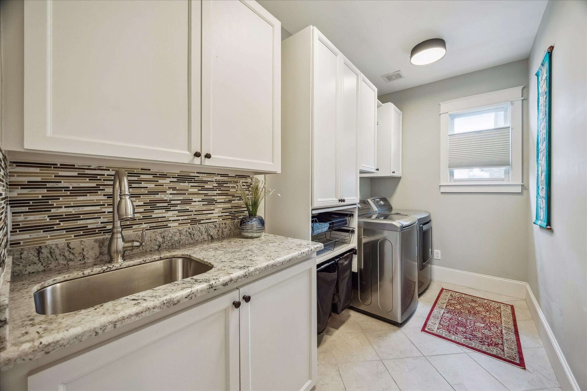 1822 Cortlandt Street