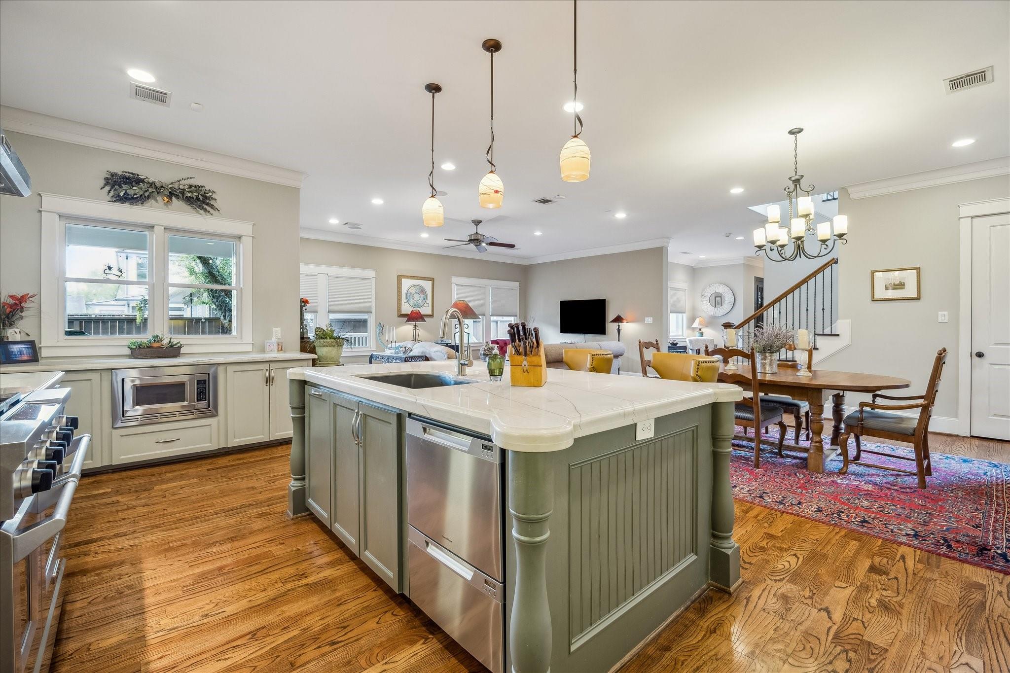 1822 Cortlandt Street