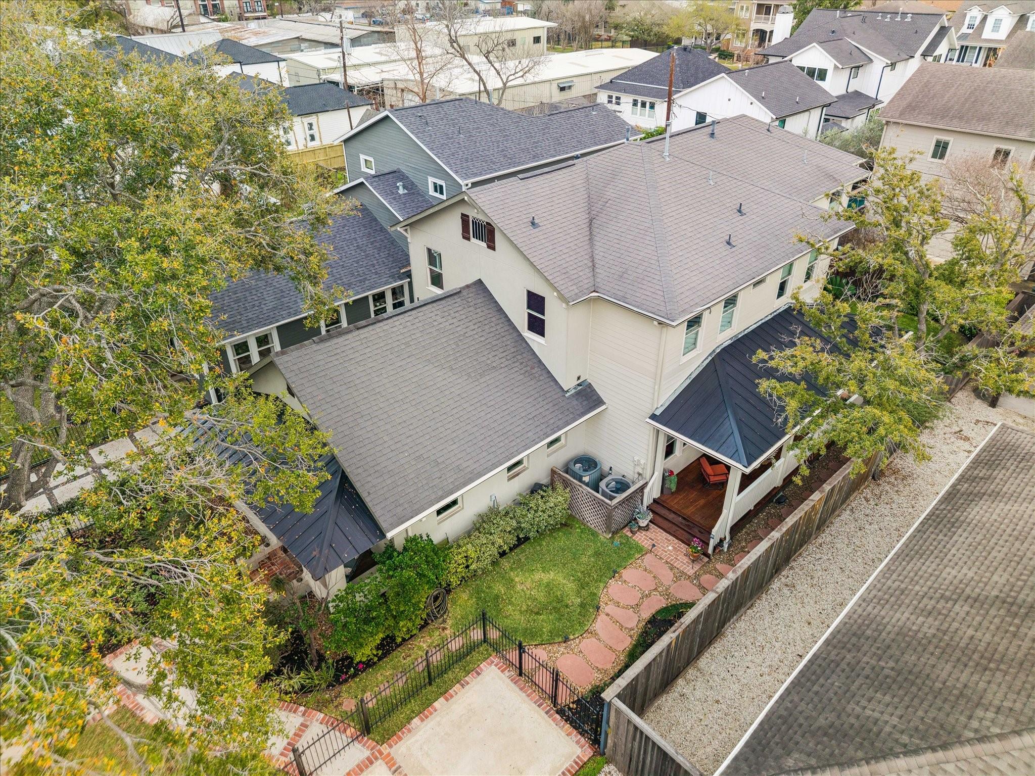 1822 Cortlandt Street