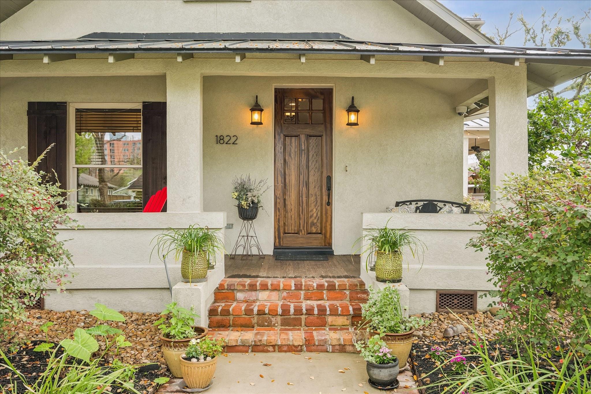 1822 Cortlandt Street